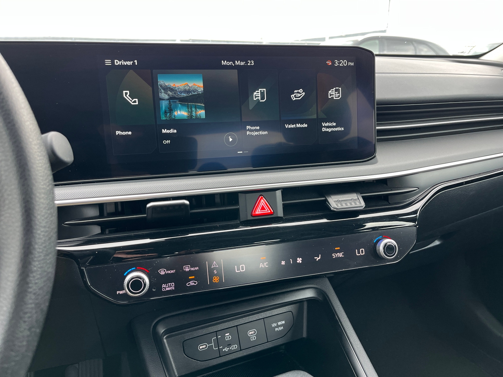 Thumbnail: 2025 Kia K5 - 4