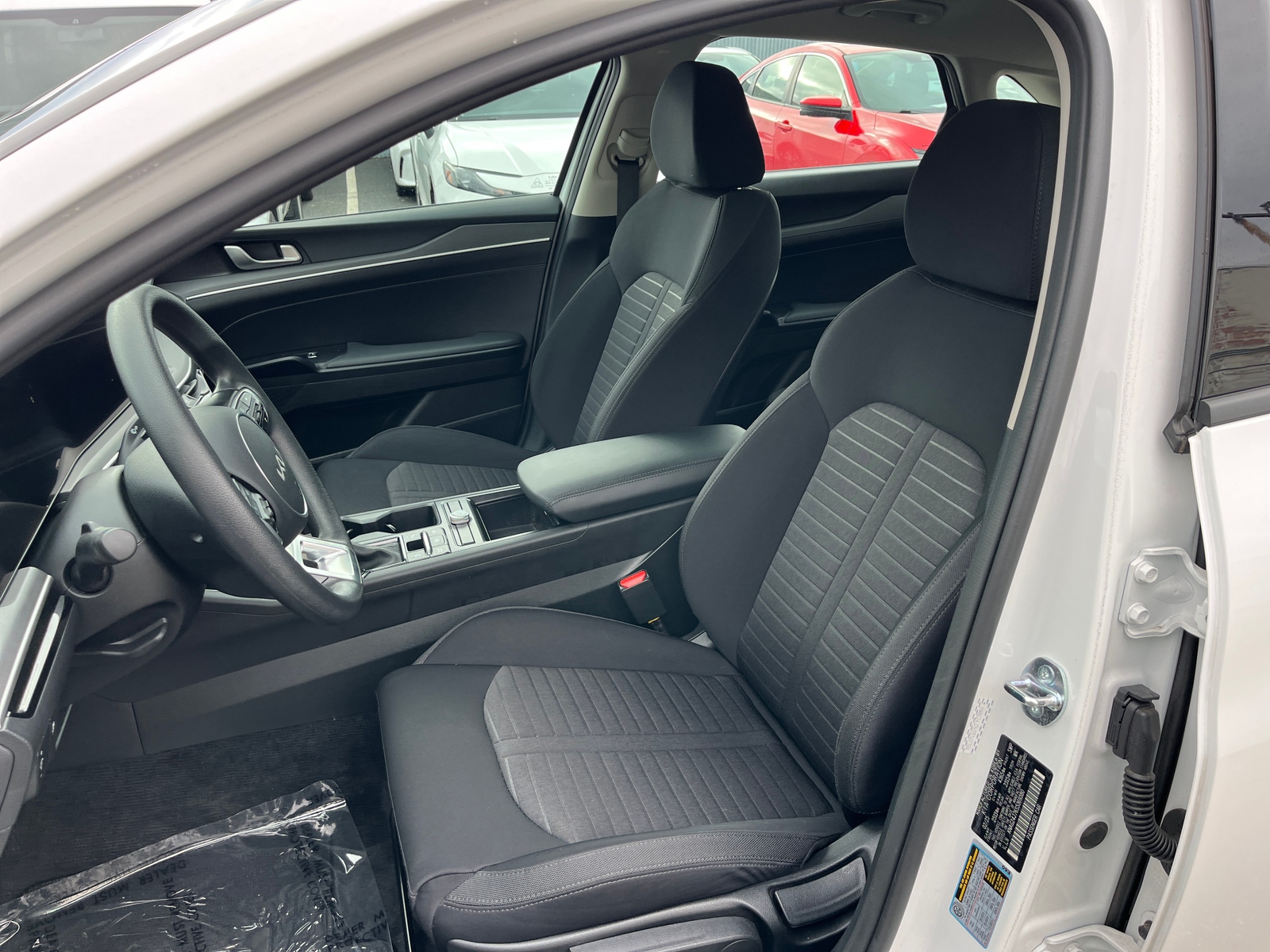 Thumbnail: 2025 Kia K5 - 2