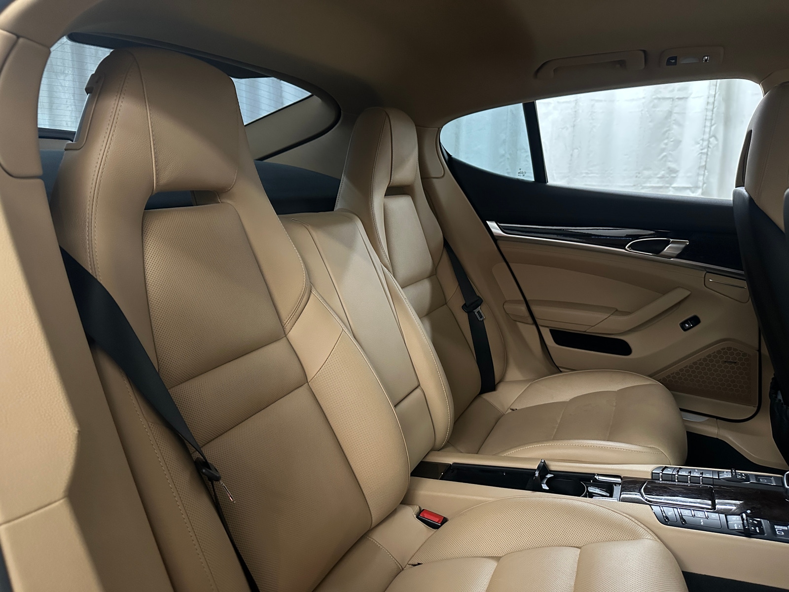 Thumbnail: 2016 Porsche Panamera - 5