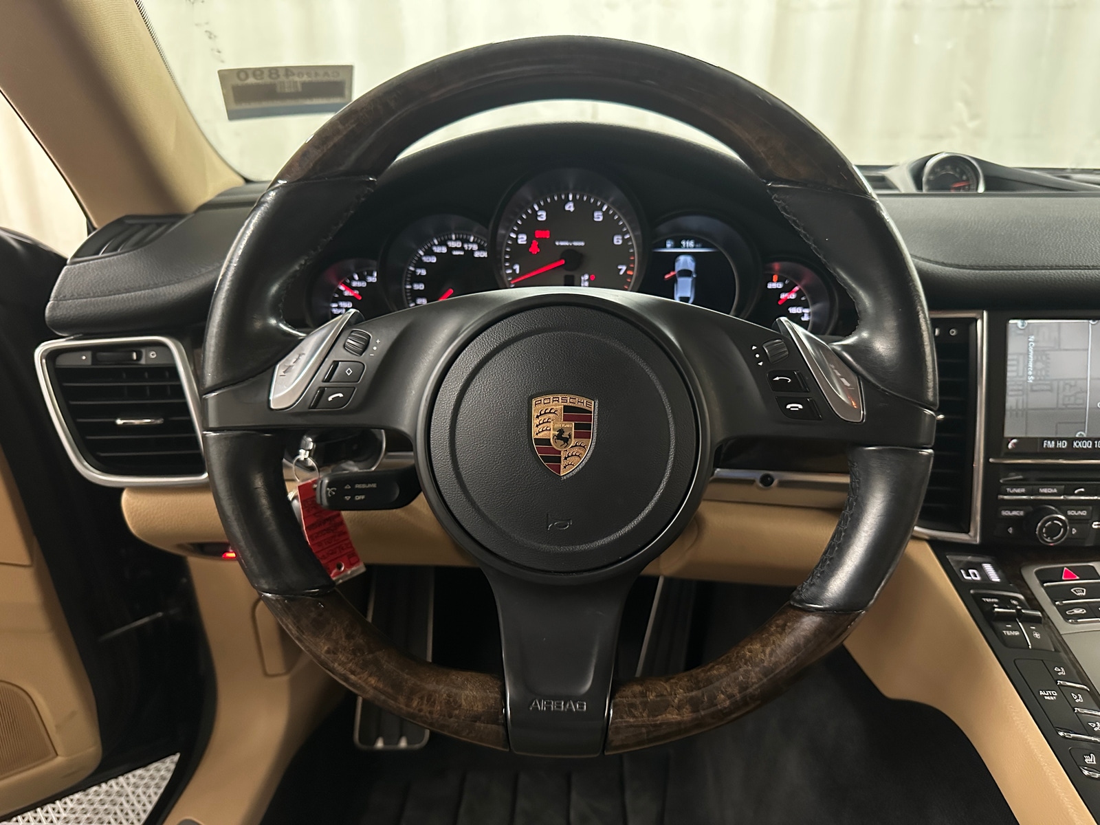 Thumbnail: 2016 Porsche Panamera - 4