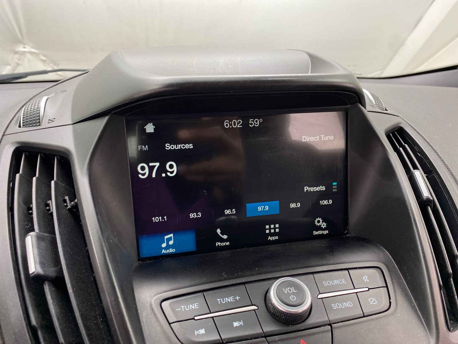 Thumbnail: 2019 Ford Escape - 4