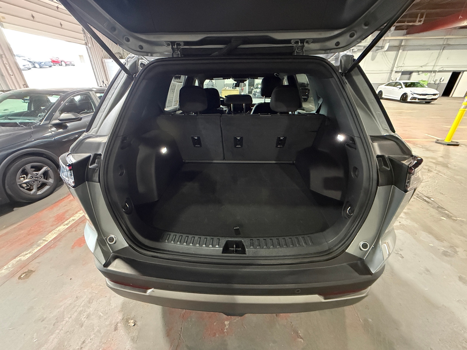 Thumbnail: 2025 Chevrolet Equinox - 6