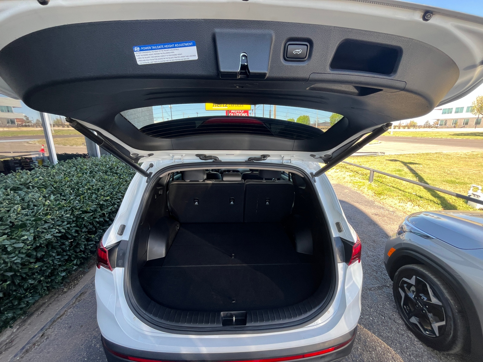 Thumbnail: 2023 Hyundai Santa Fe - 6