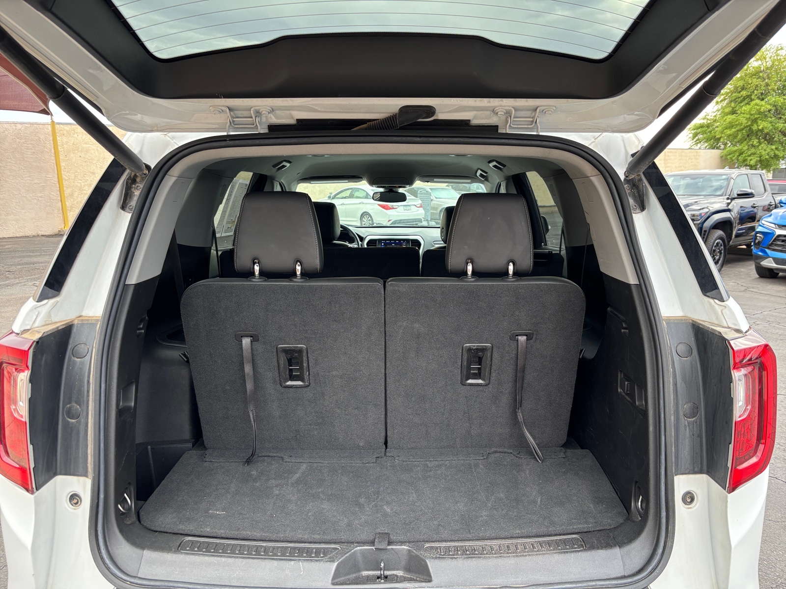 Thumbnail: 2023 GMC Acadia - 6