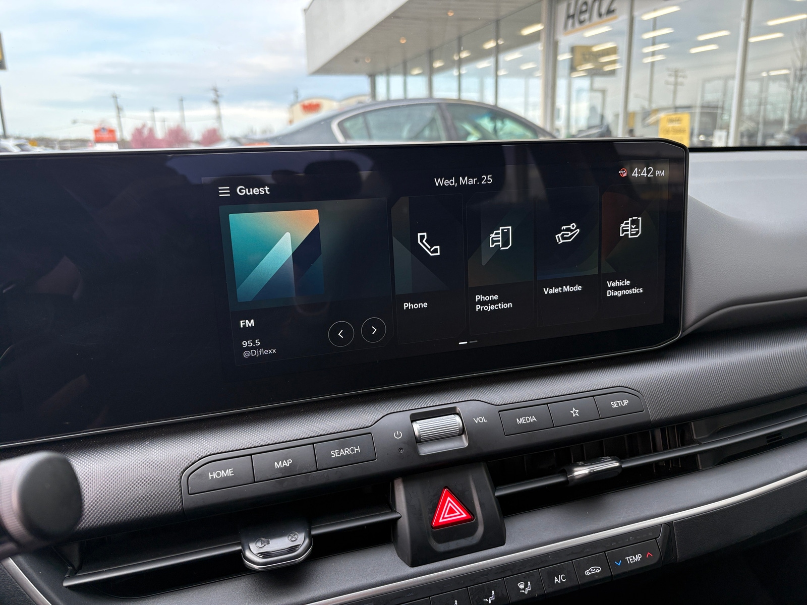 Thumbnail: 2025 Kia K4 - 4