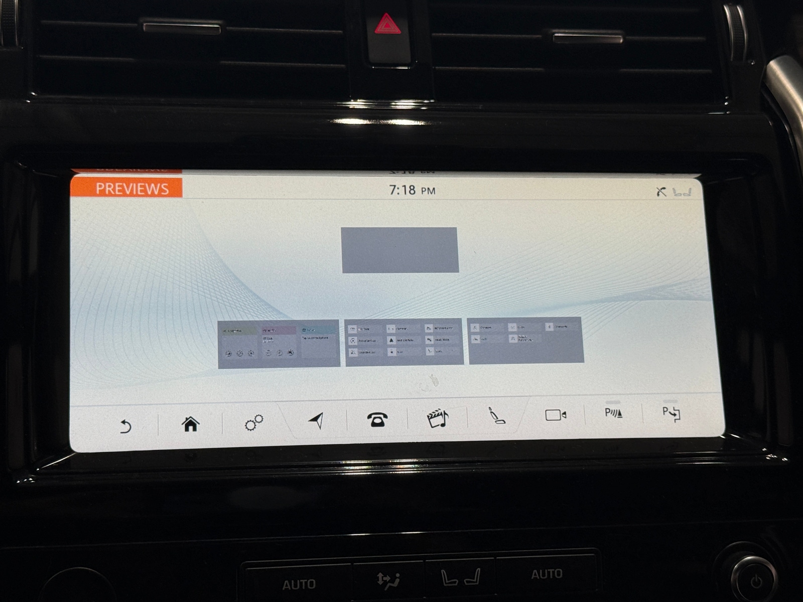 Thumbnail: 2019 Land Rover Discovery - 3