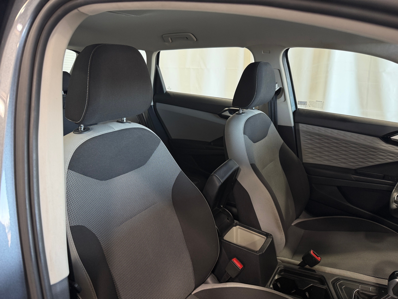 Thumbnail: 2022 Volkswagen Taos - 2