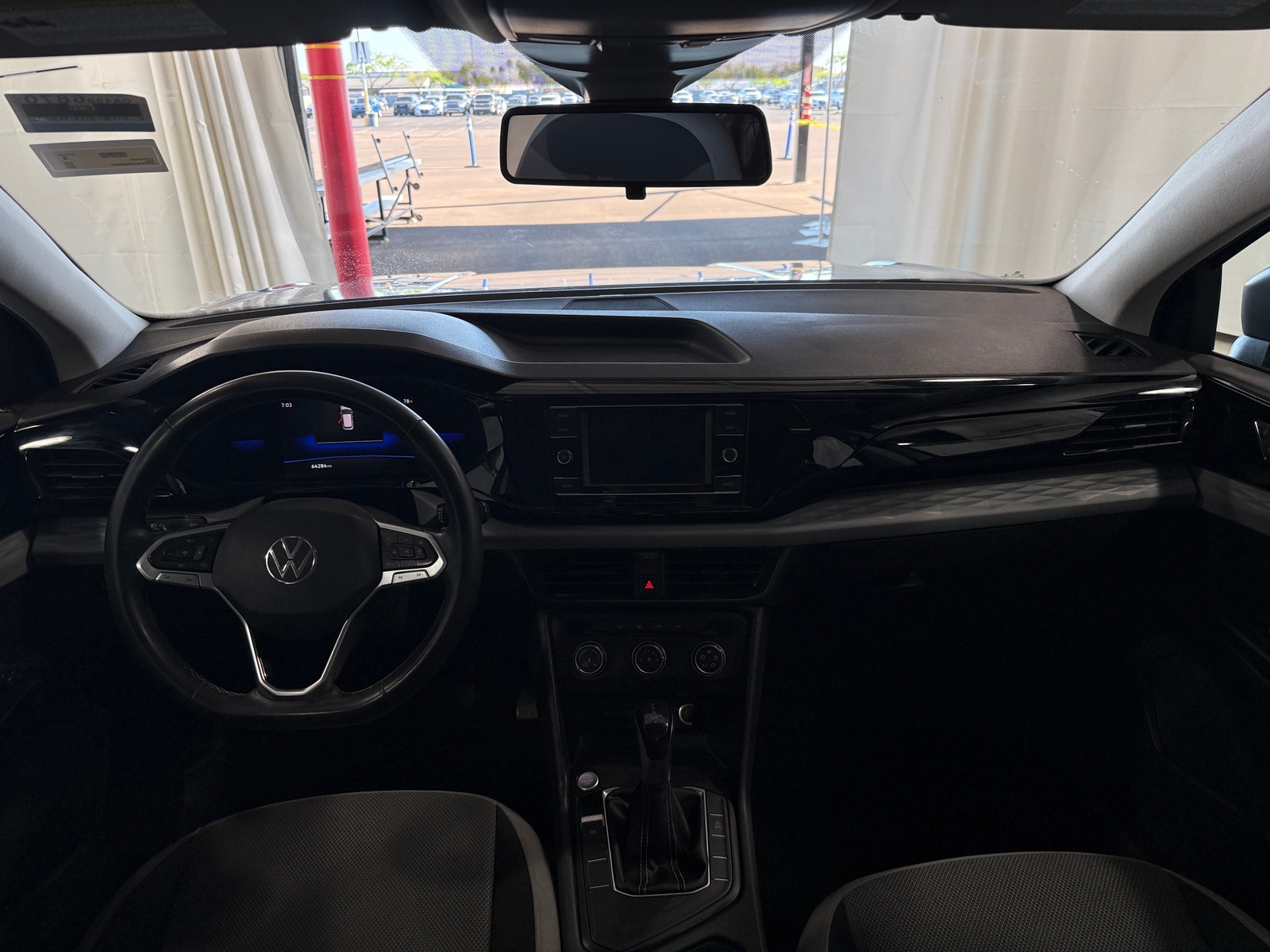 Thumbnail: 2022 Volkswagen Taos - 5