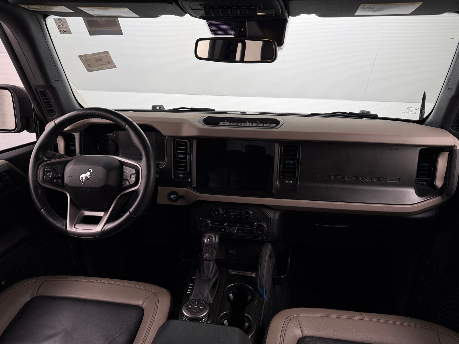 Thumbnail: 2023 Ford Bronco - 3