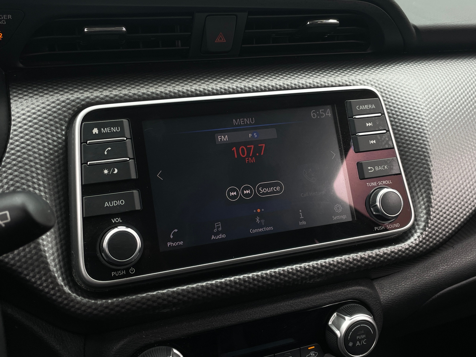 Thumbnail: 2020 Nissan Kicks - 4