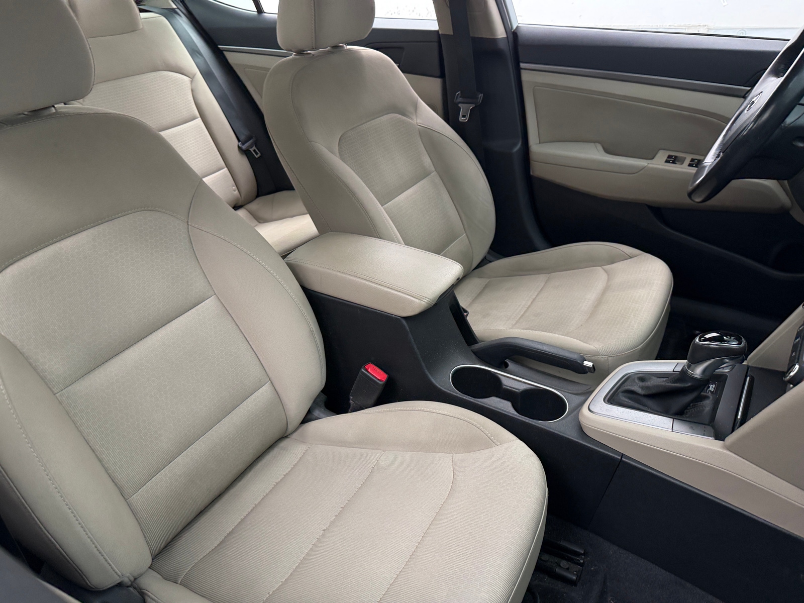 Thumbnail: 2017 Hyundai Elantra - 2