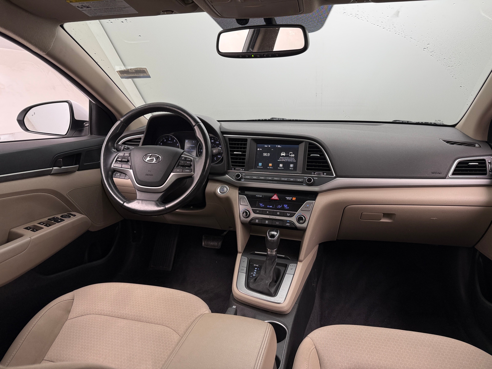 Thumbnail: 2017 Hyundai Elantra - 3