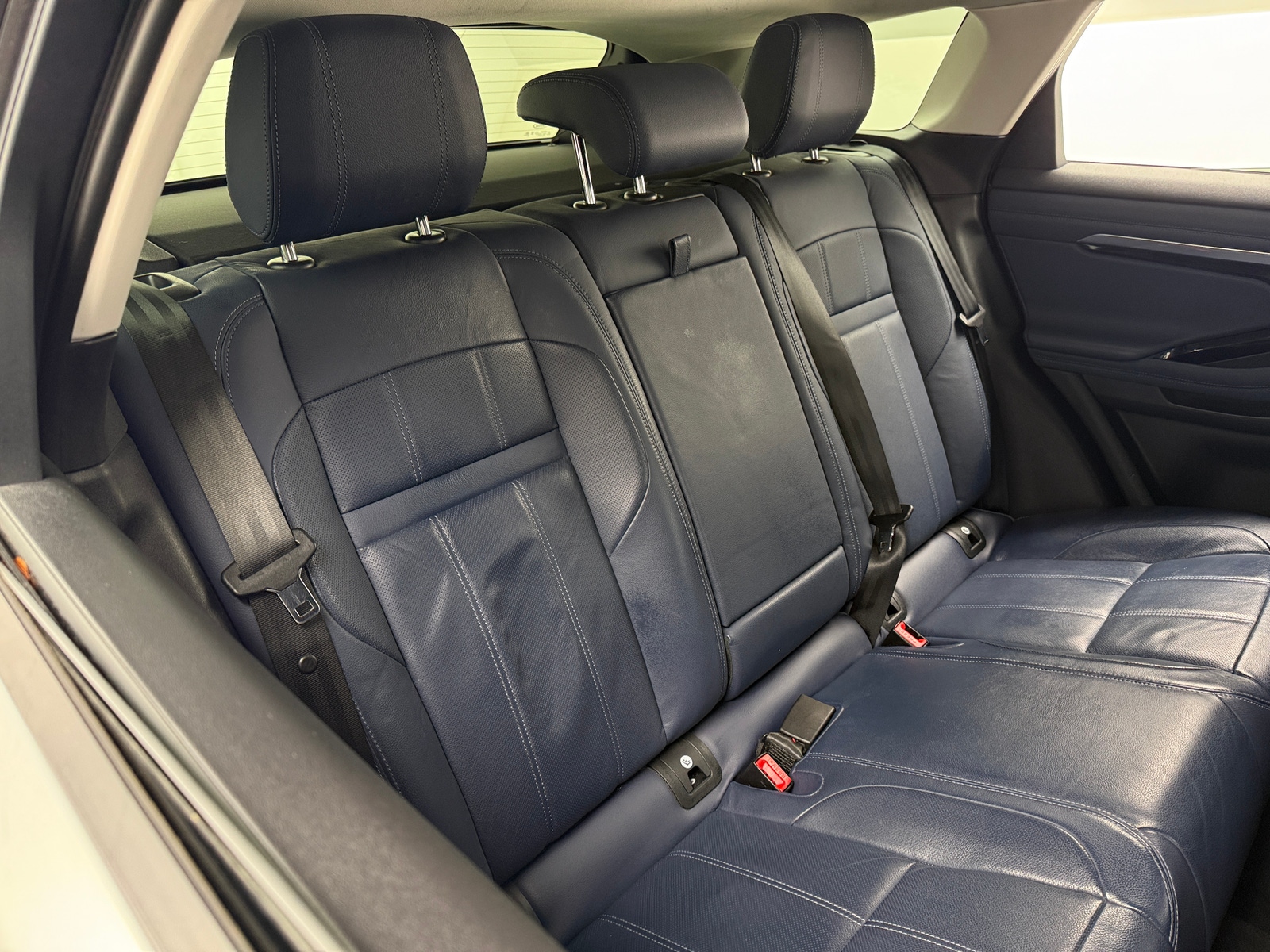 Thumbnail: 2020 Land Rover Range Rover Evoque - 5