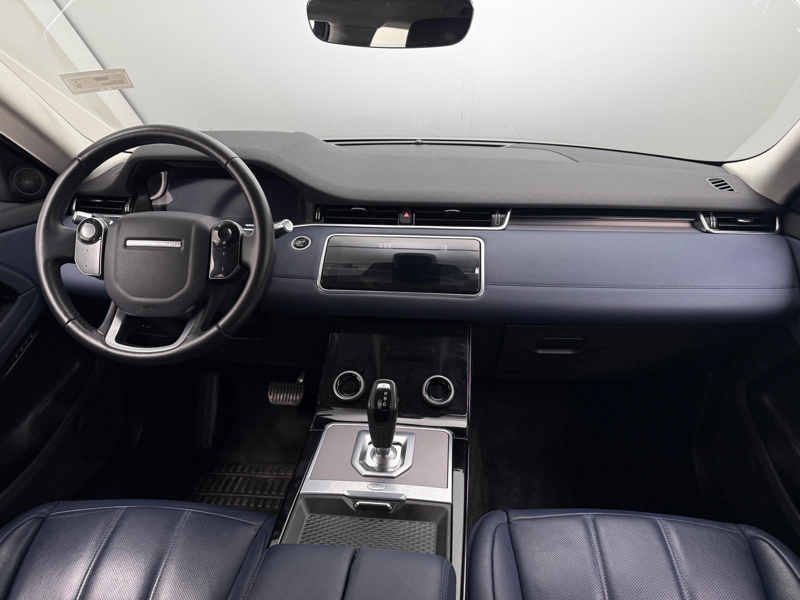 Thumbnail: 2020 Land Rover Range Rover Evoque - 2