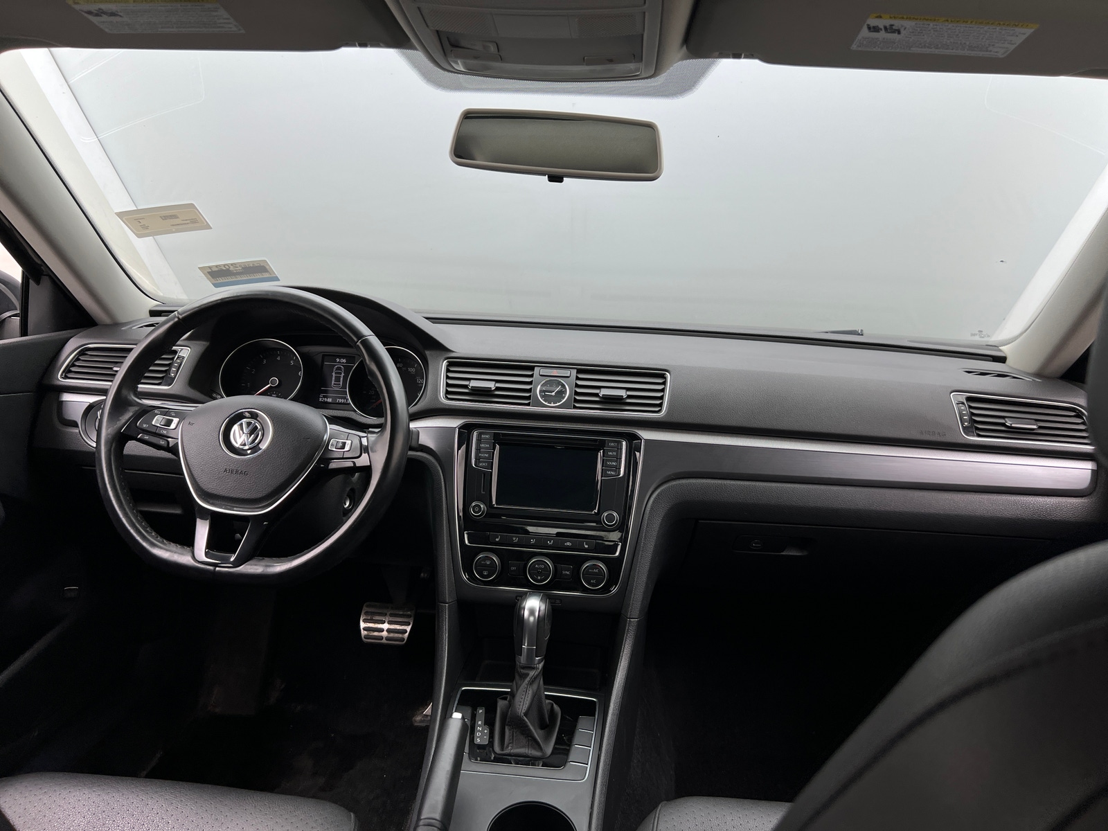 Thumbnail: 2017 Volkswagen Passat - 2