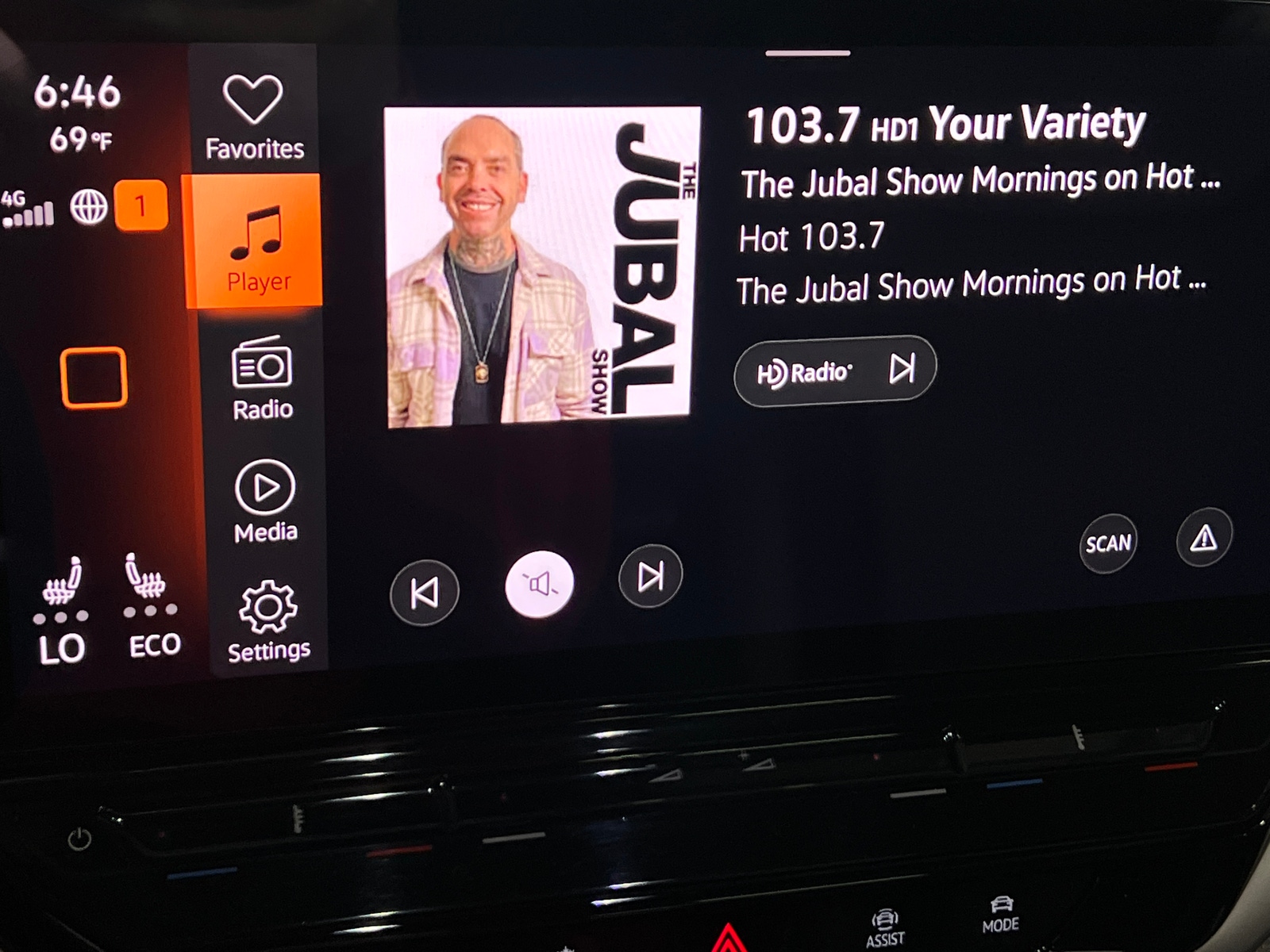 Thumbnail: 2021 Volkswagen ID.4 - 3