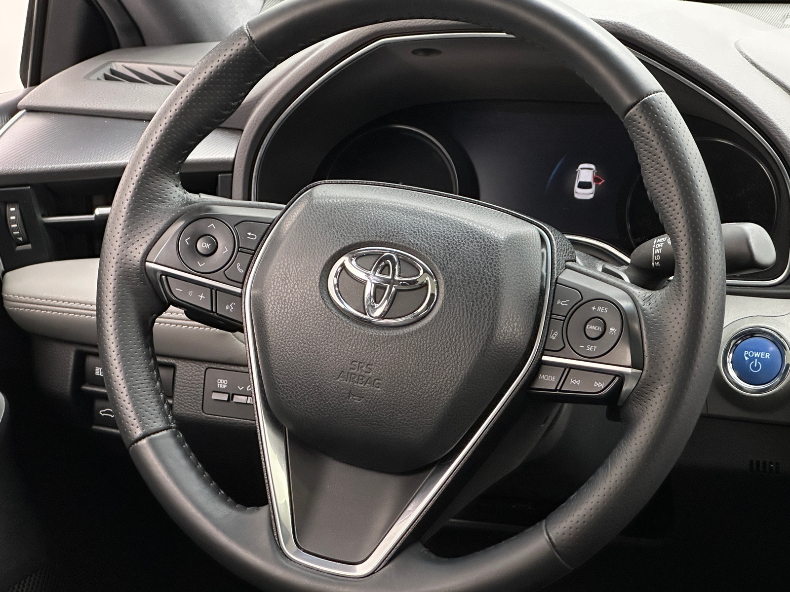 Thumbnail: 2020 Toyota Avalon - 4