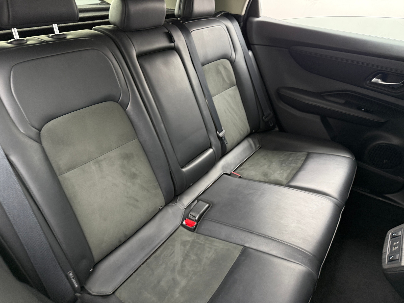 Thumbnail: 2024 Nissan Ariya - 5