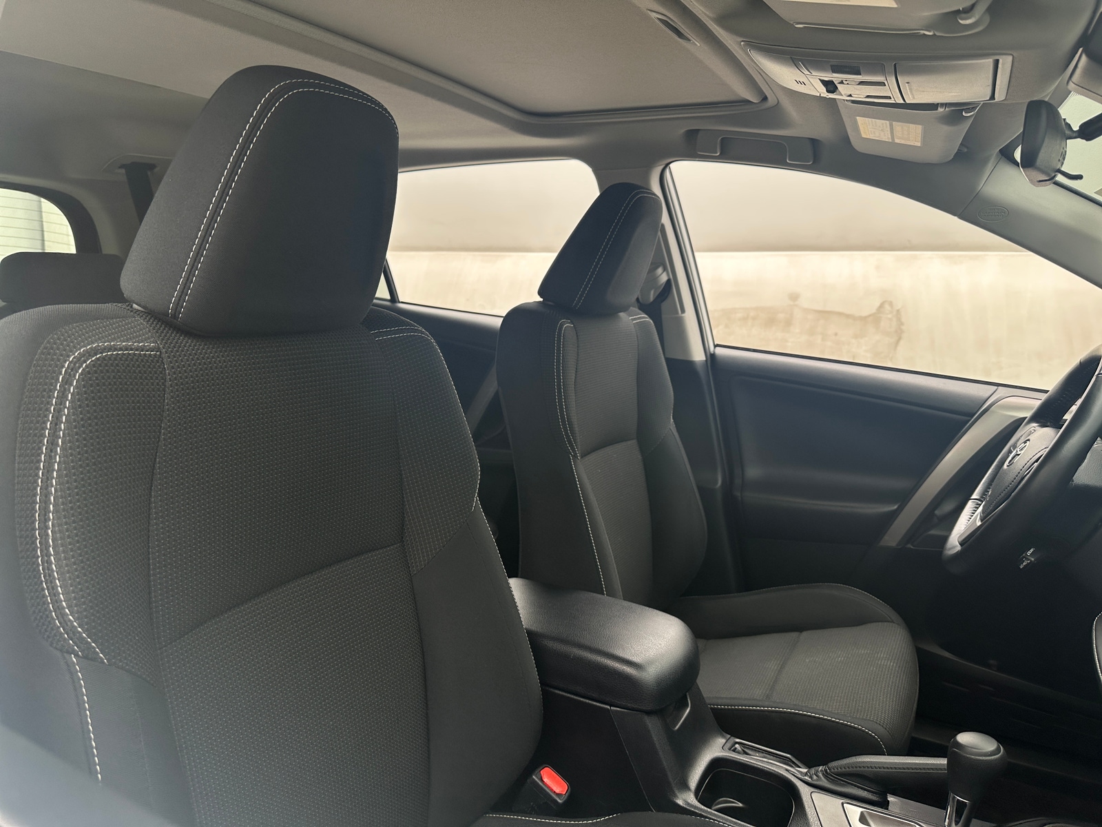 Thumbnail: 2018 Toyota RAV4 - 2