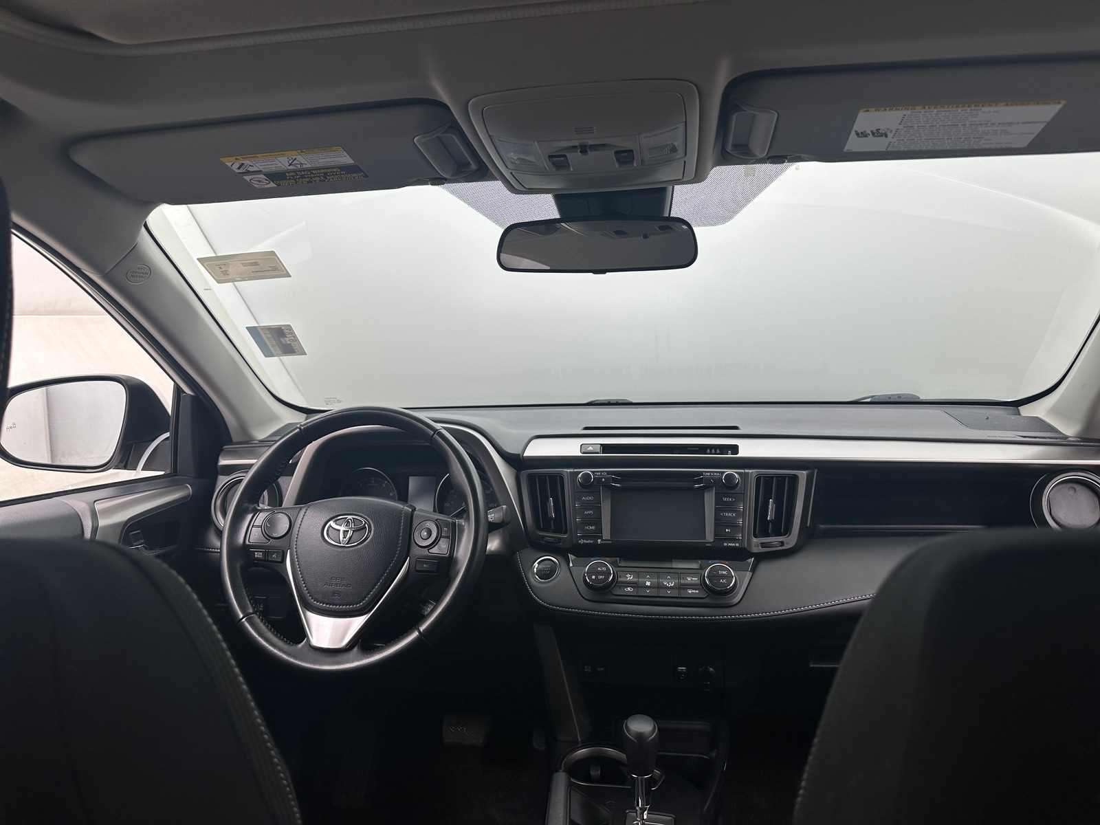 Thumbnail: 2018 Toyota RAV4 - 3