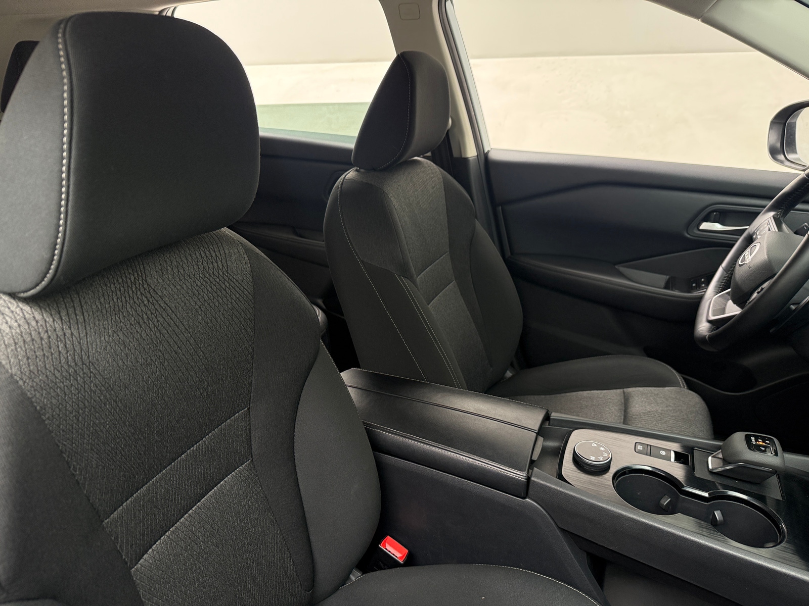 Thumbnail: 2025 Nissan Rogue - 2