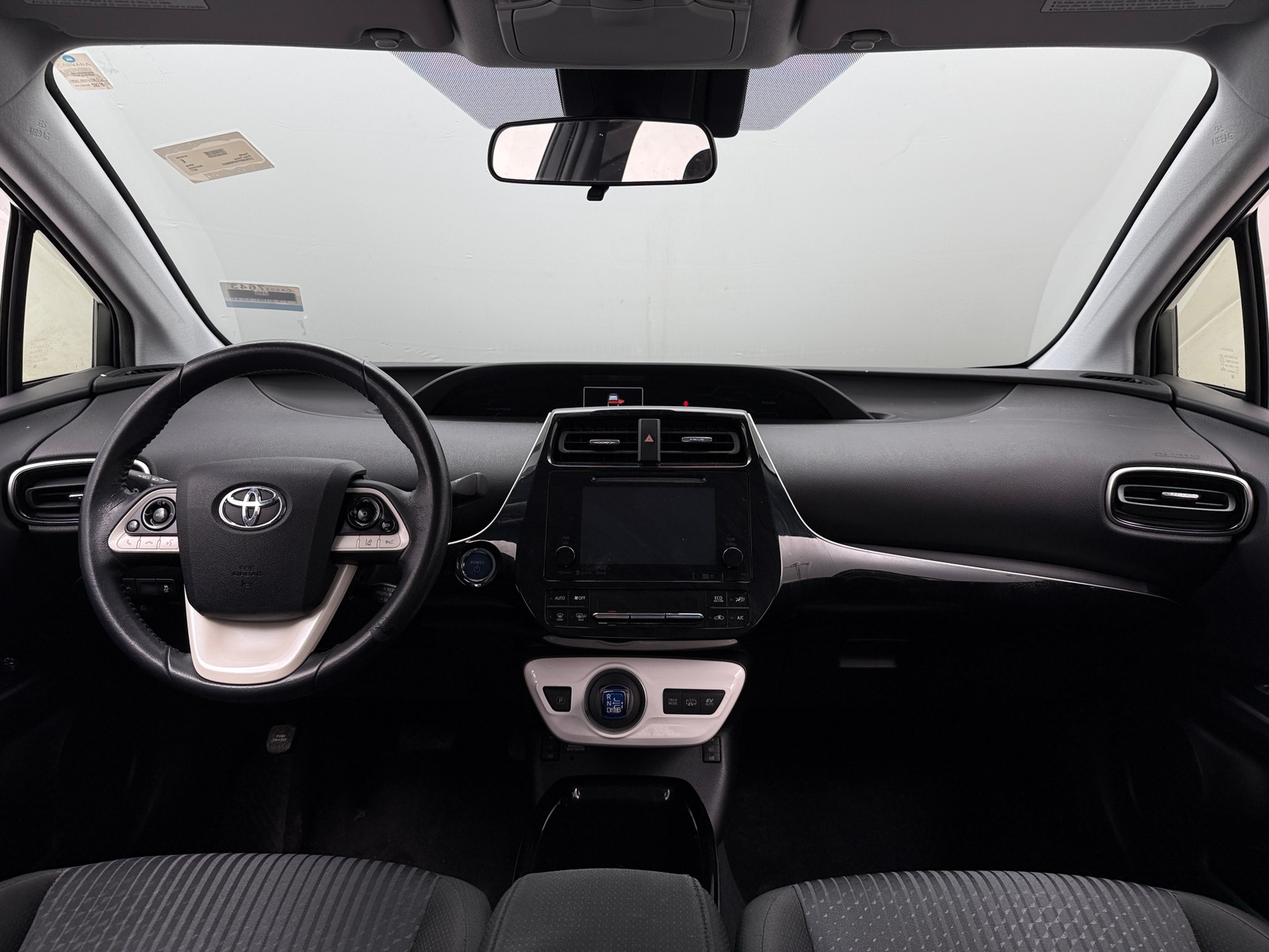 Thumbnail: 2017 Toyota Prius Prime - 3