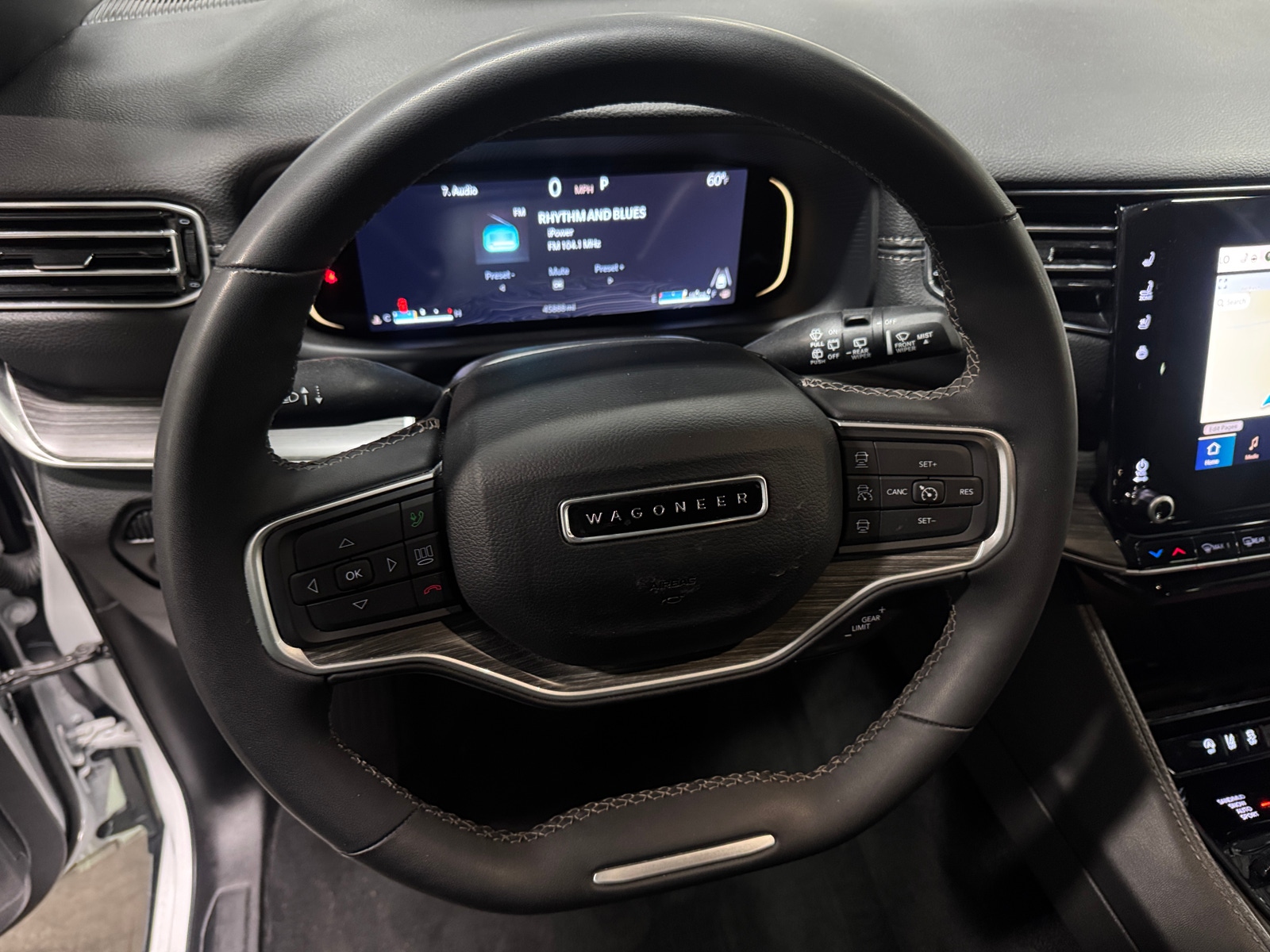 Thumbnail: 2024 Jeep Wagoneer - 4