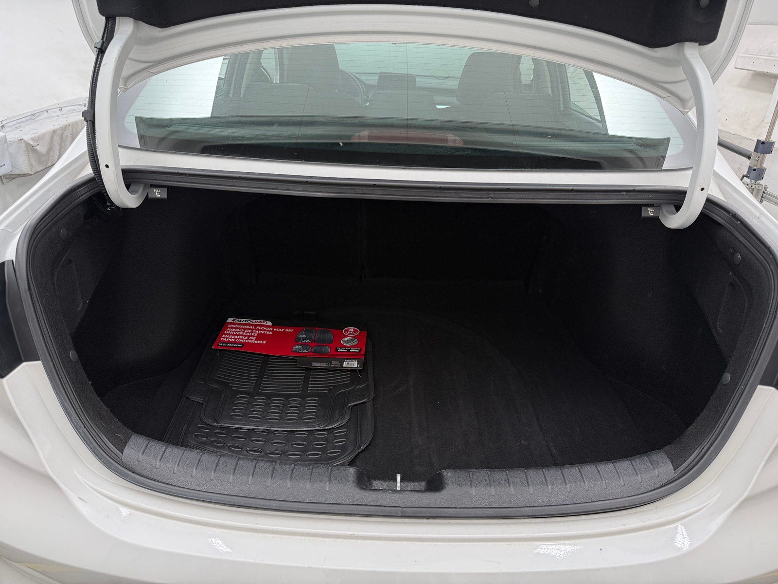 Thumbnail: 2024 Kia Forte - 7