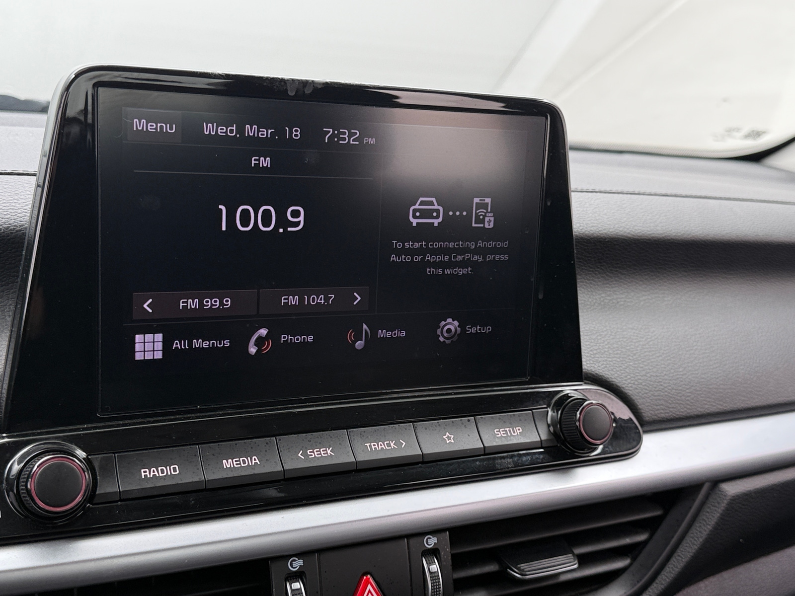 Thumbnail: 2024 Kia Forte - 4