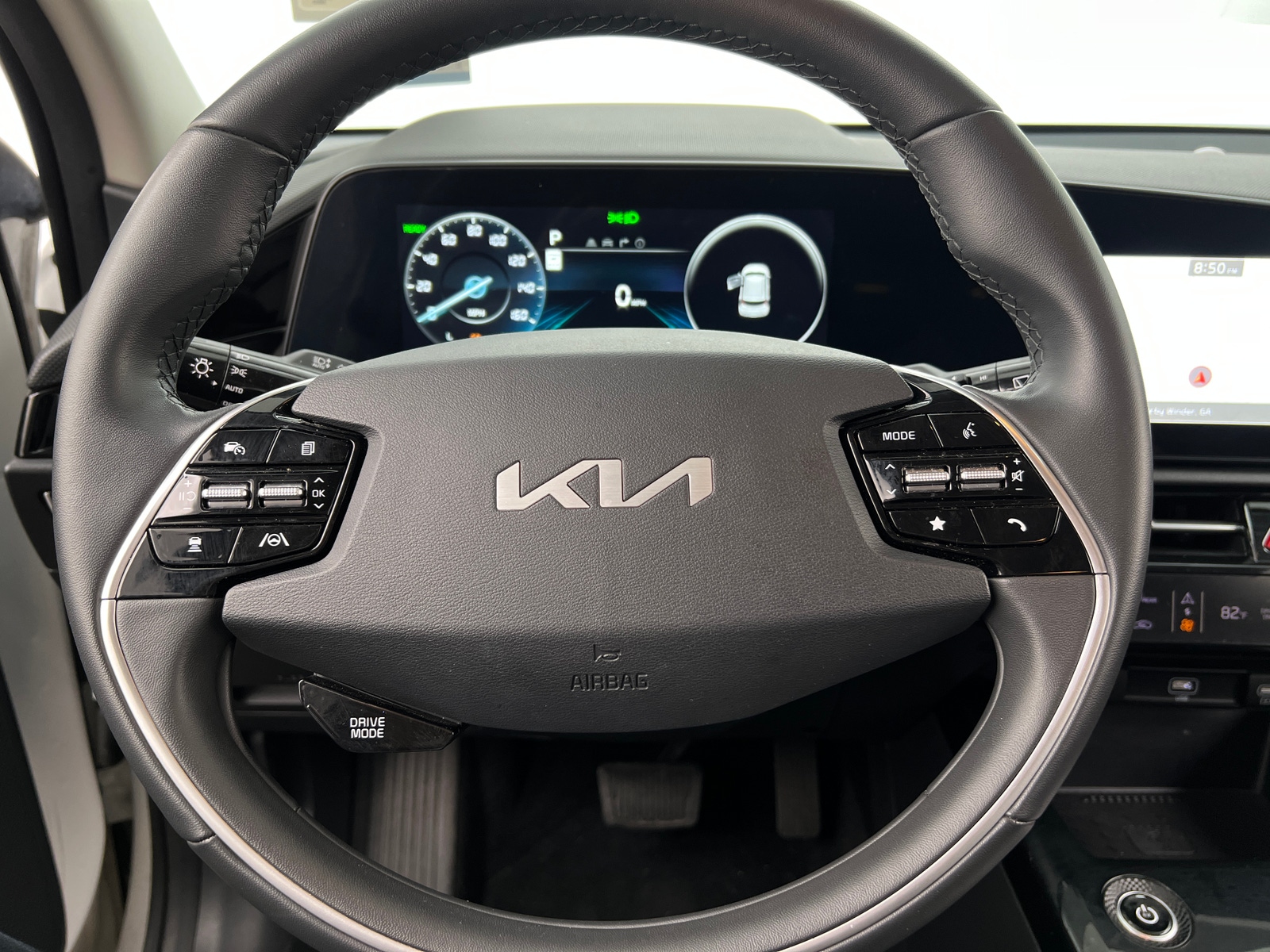 Thumbnail: 2023 Kia Niro - 5