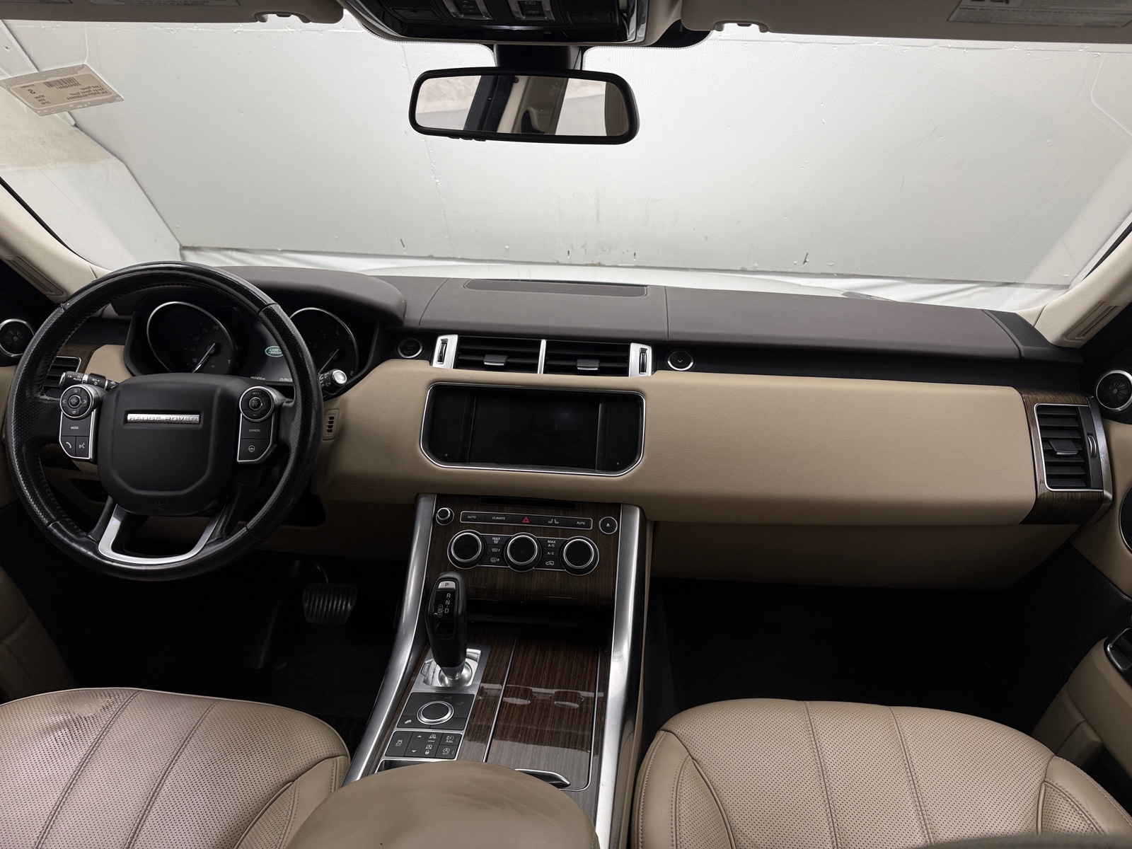 Thumbnail: 2016 Land Rover Range Rover Sport - 2