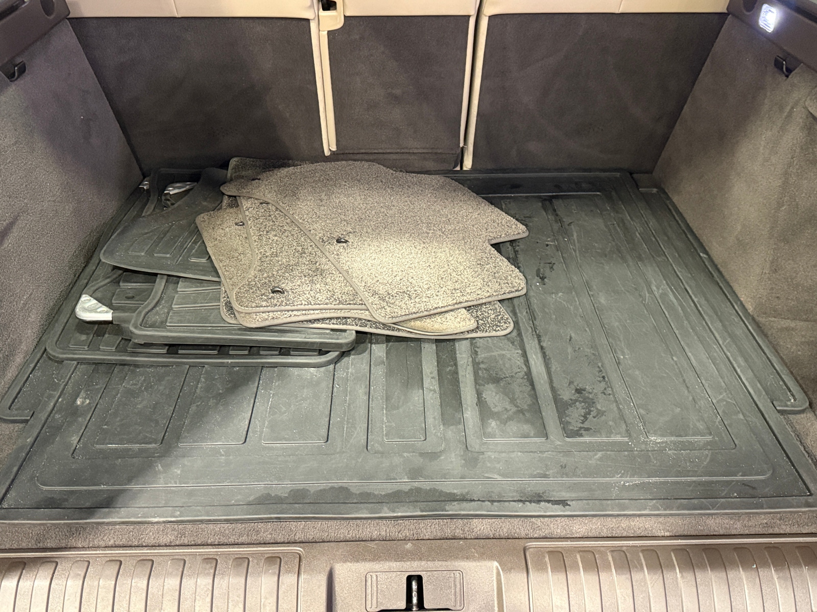 Thumbnail: 2016 Land Rover Range Rover Sport - 6