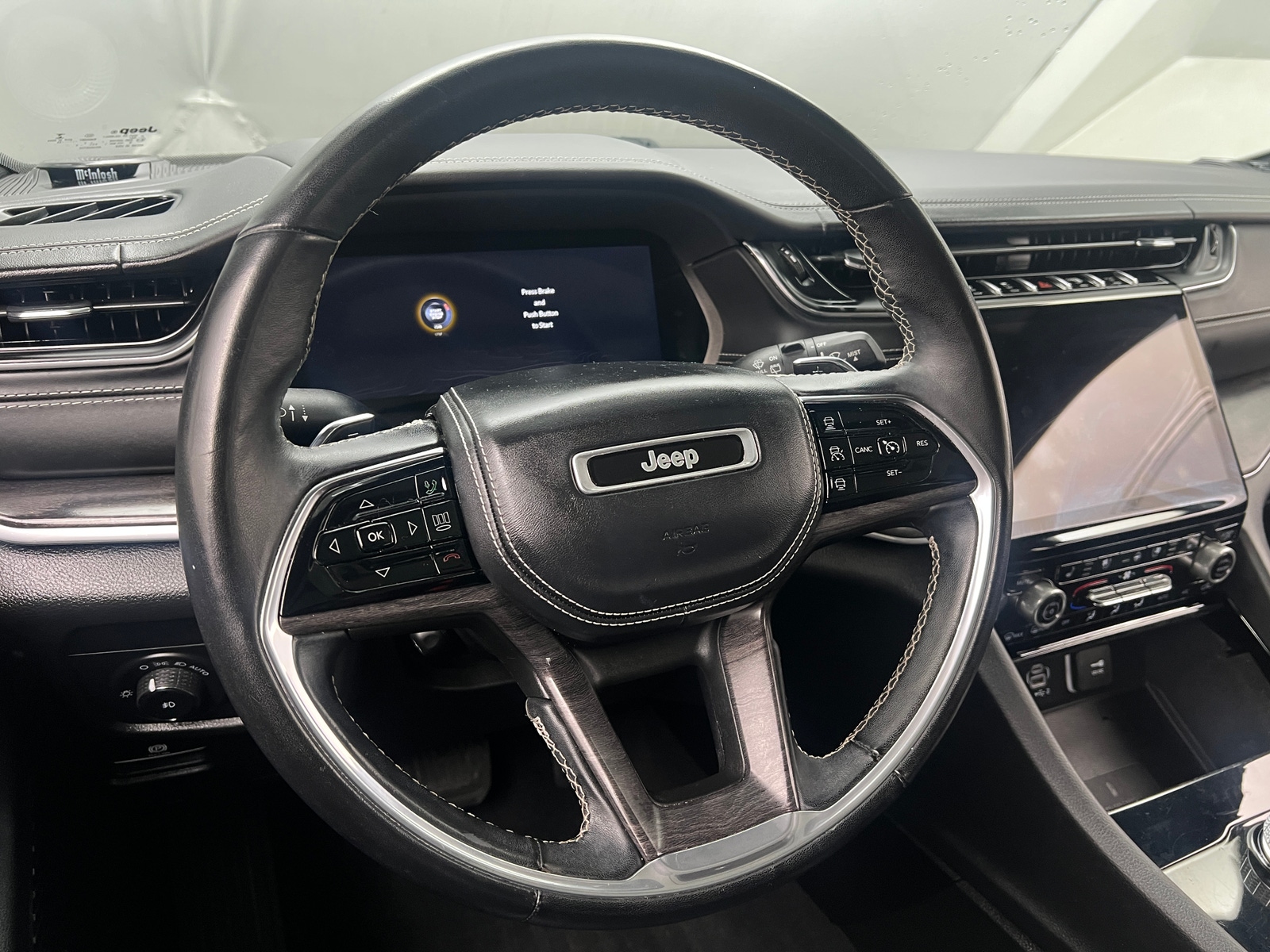 Thumbnail: 2022 Jeep Grand Cherokee L - 4