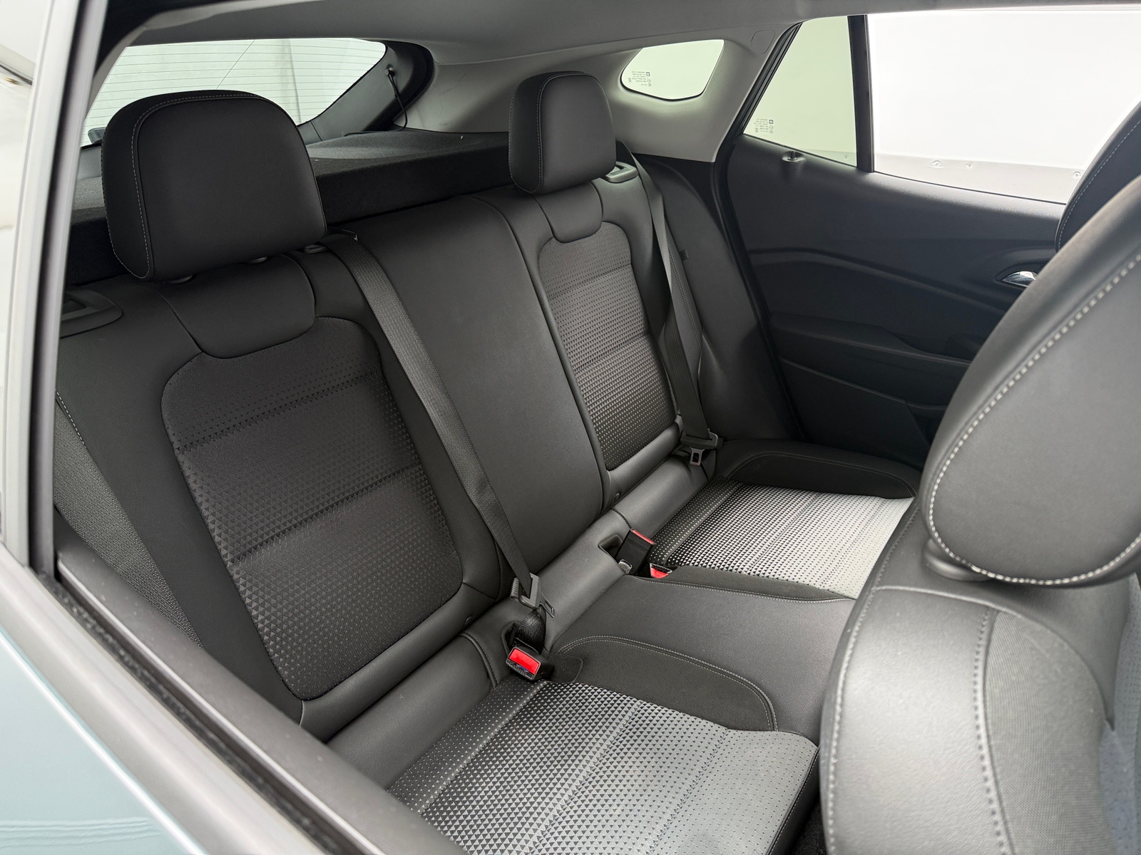 Thumbnail: 2025 Chevrolet Trax - 6