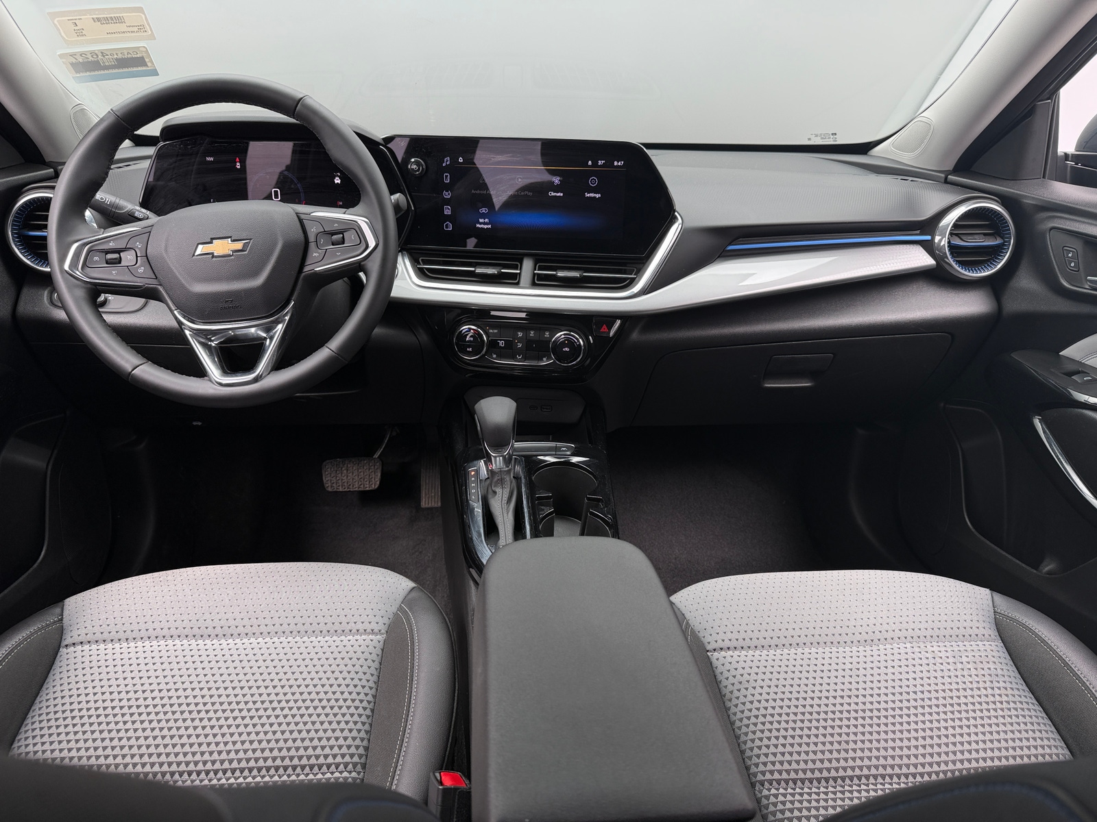 Thumbnail: 2025 Chevrolet Trax - 3