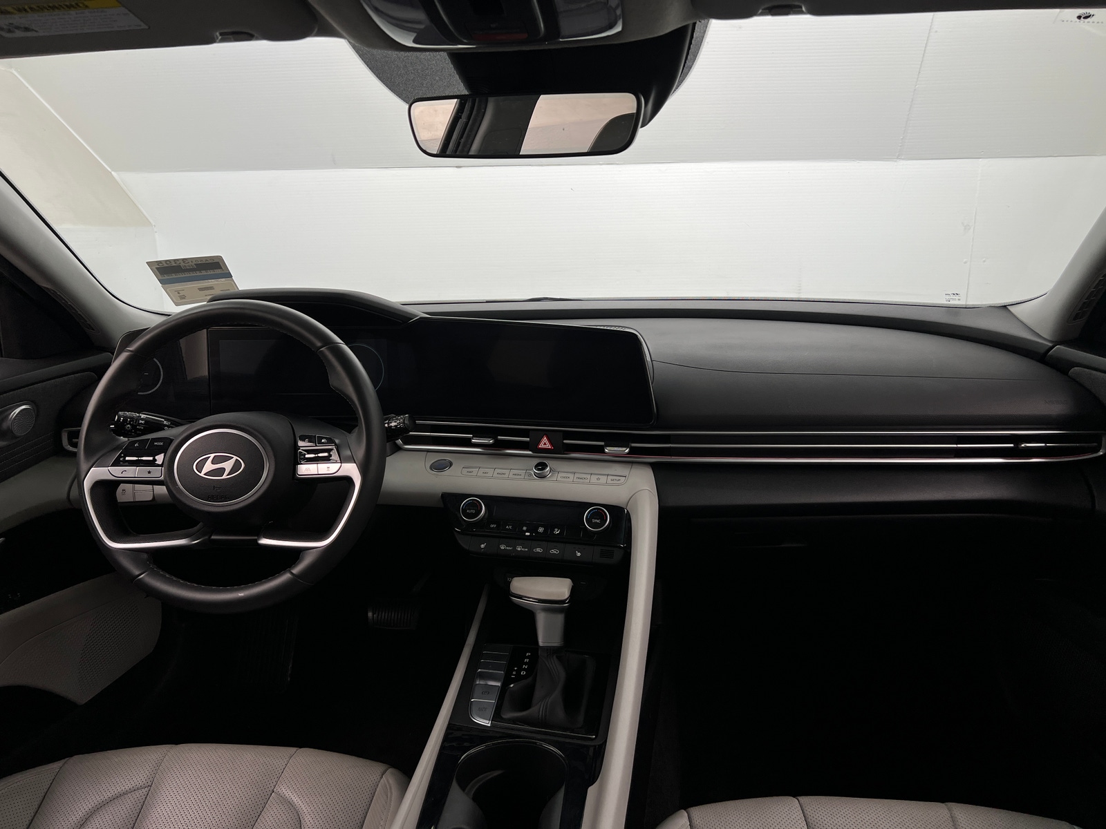 Thumbnail: 2025 Hyundai Elantra - 2