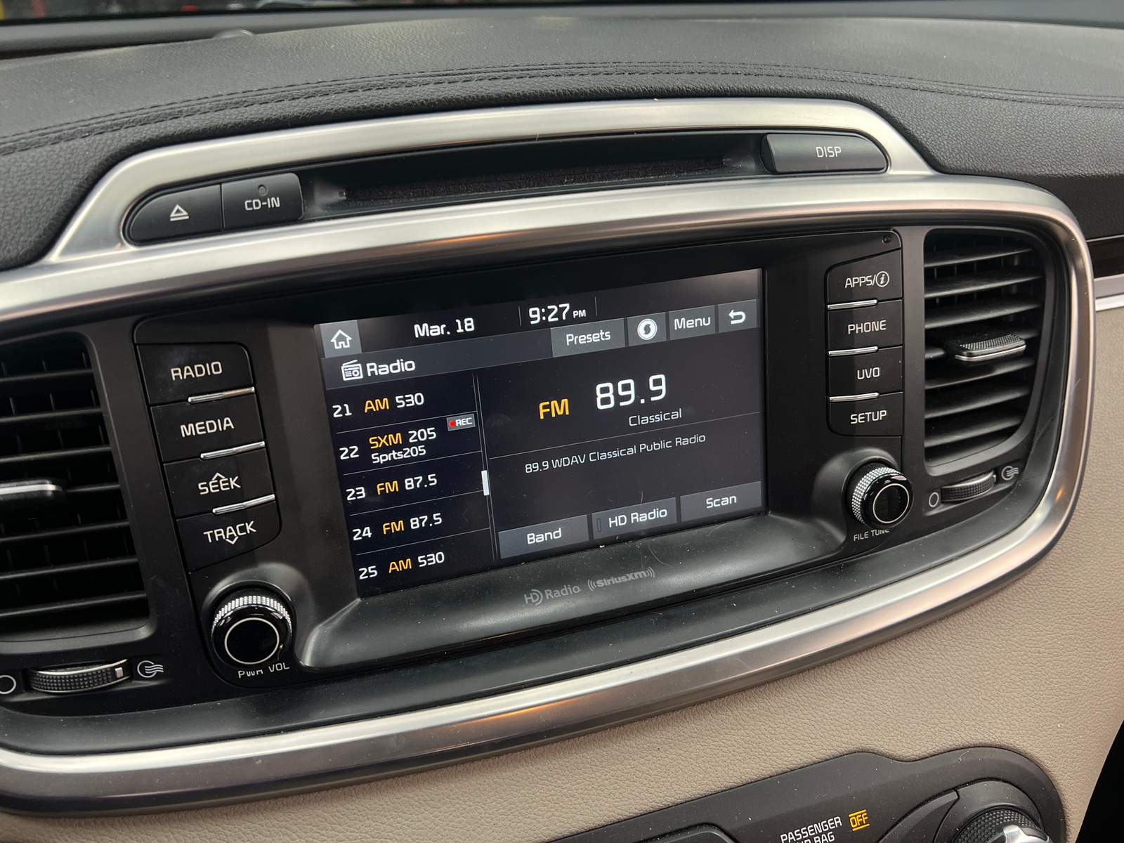 Thumbnail: 2018 Kia Sorento - 3