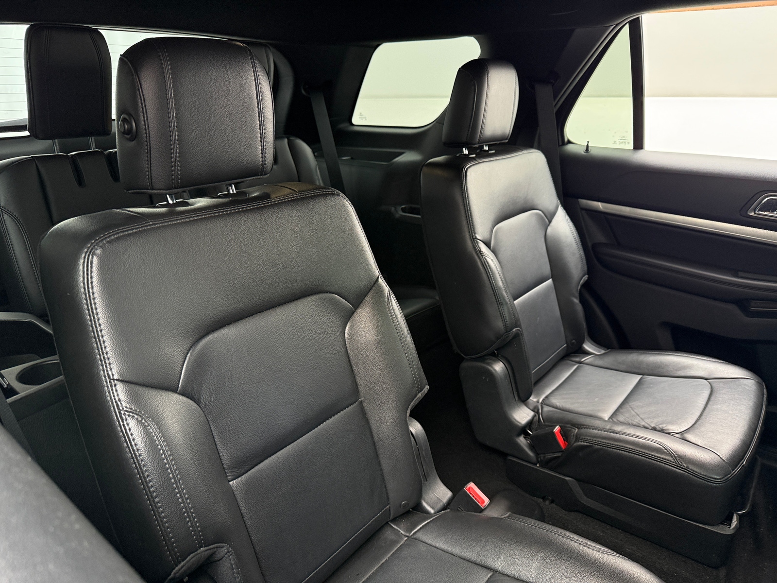 Thumbnail: 2018 Ford Explorer - 5