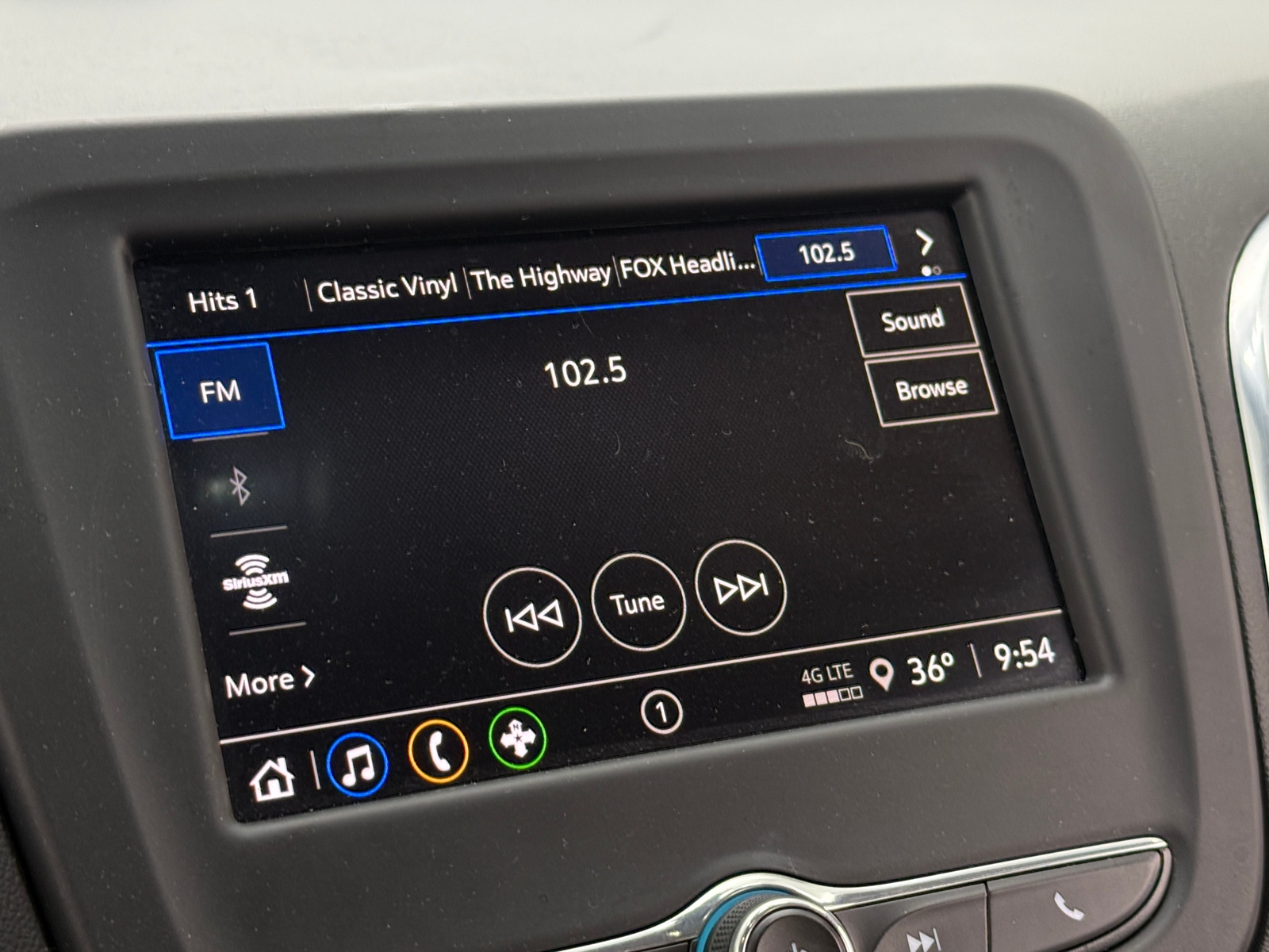 Thumbnail: 2023 Chevrolet Equinox - 4