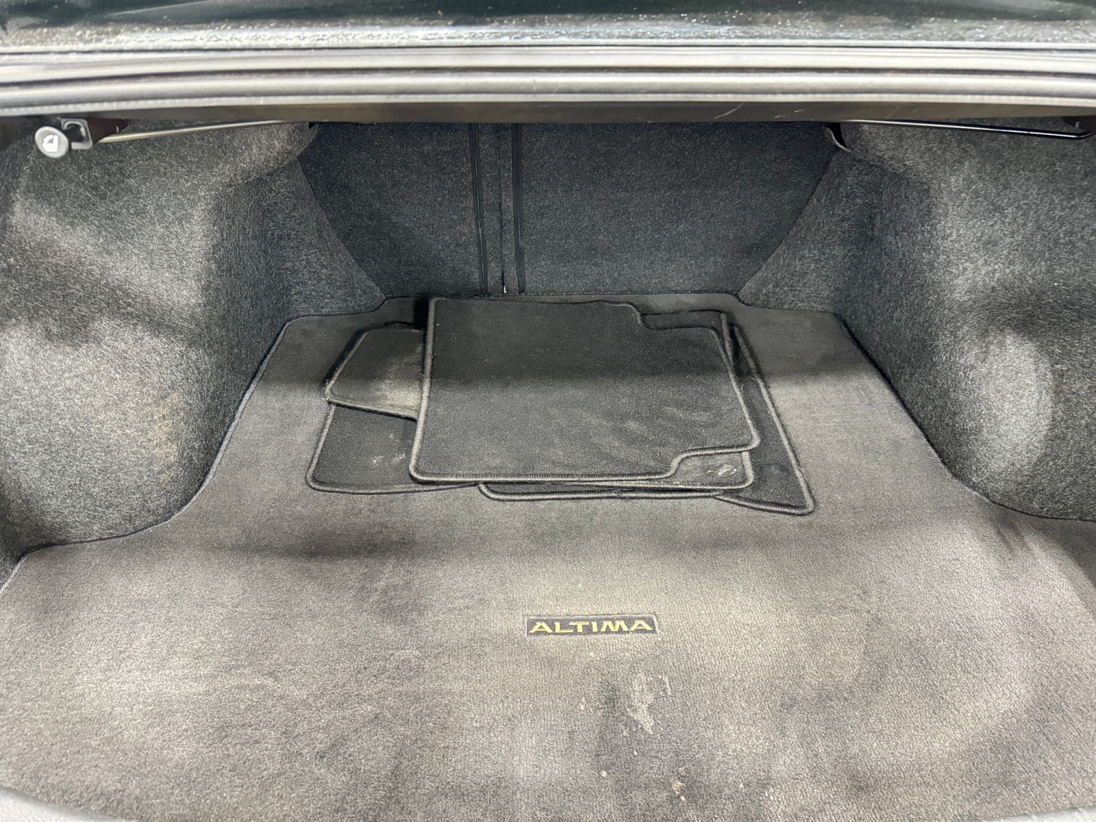 Thumbnail: 2019 Nissan Altima - 7