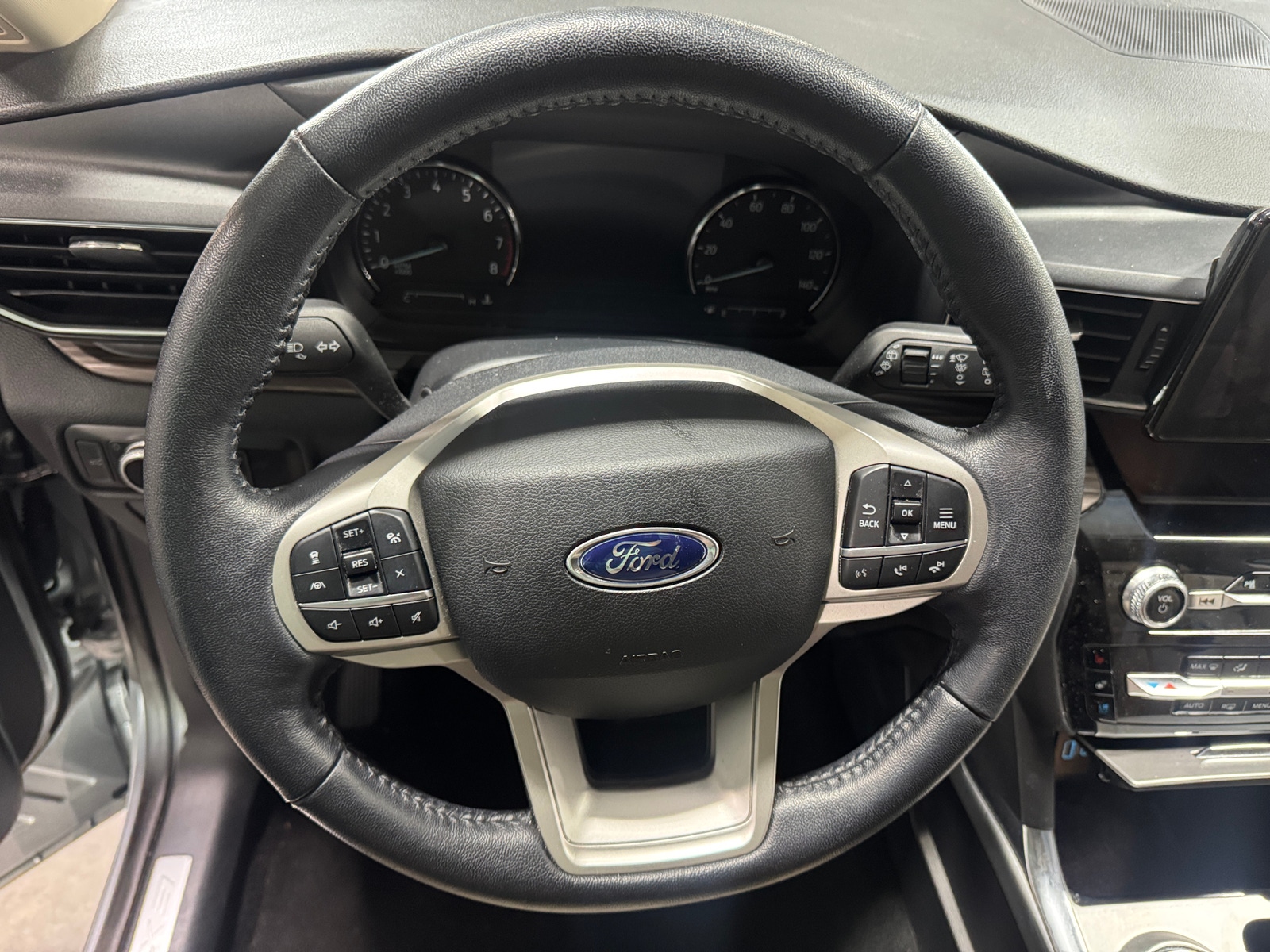 Thumbnail: 2021 Ford Explorer - 4