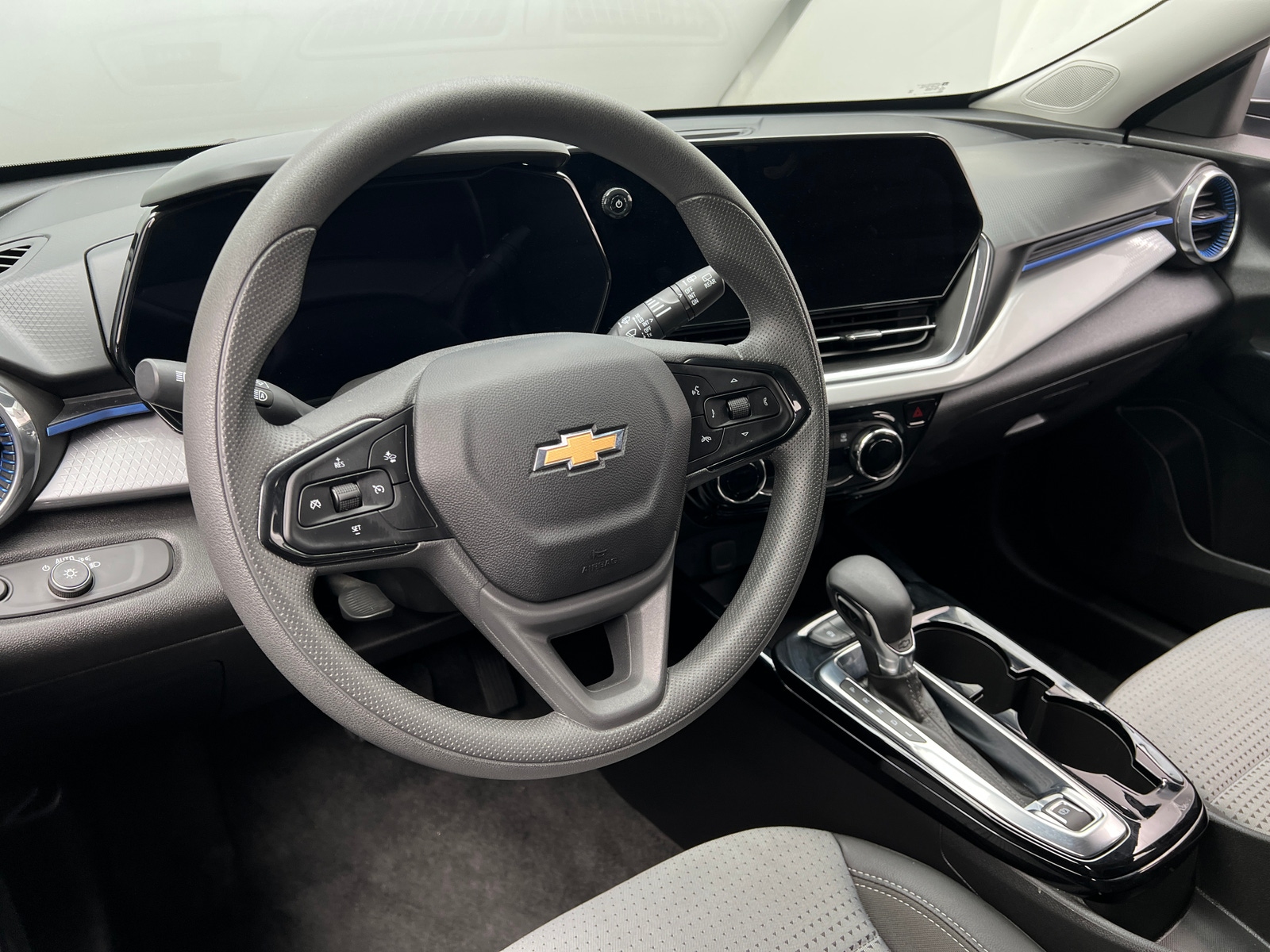 Thumbnail: 2025 Chevrolet Trax - 5