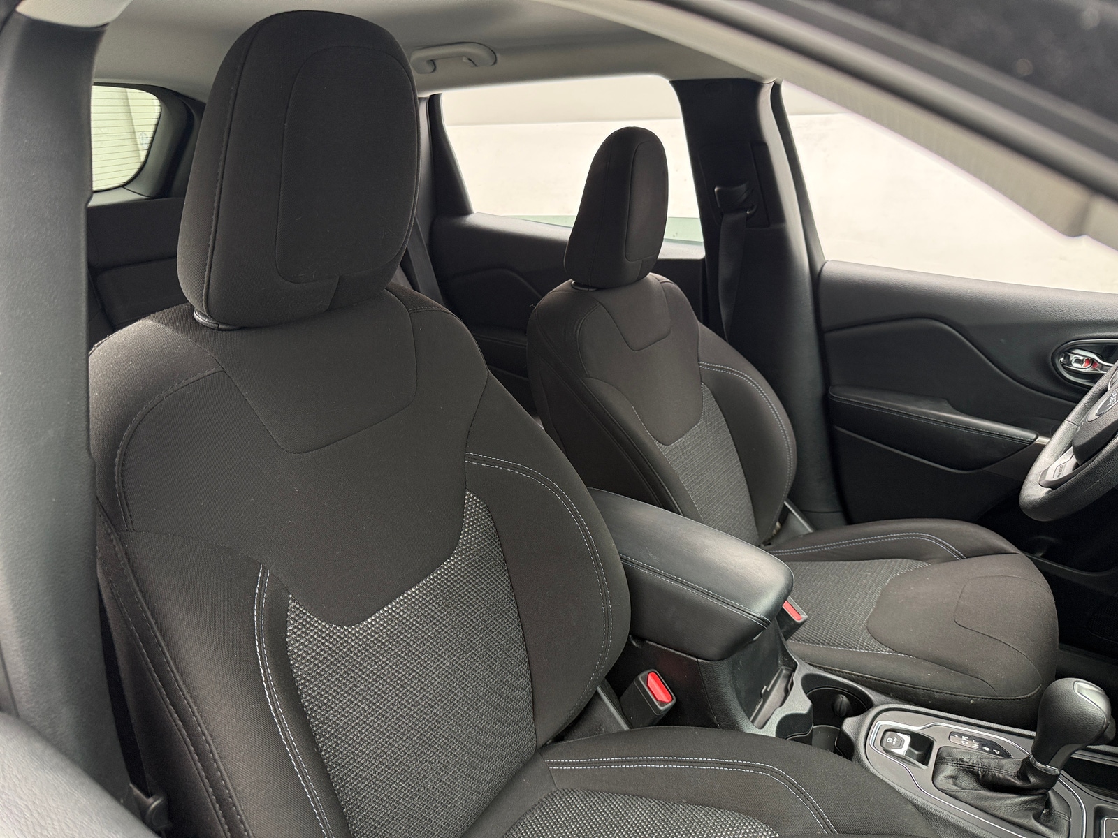 Thumbnail: 2019 Jeep Cherokee - 2