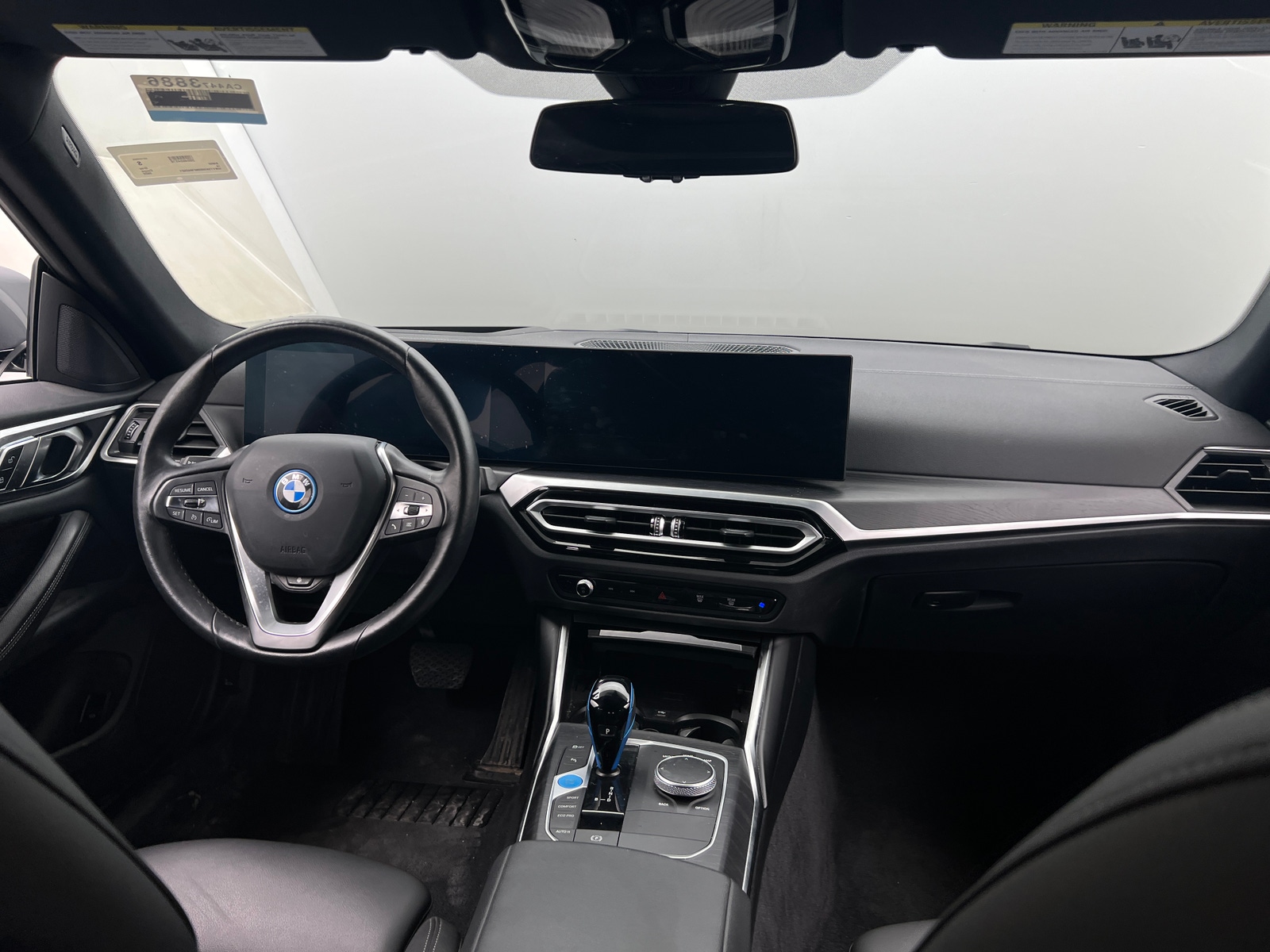 Thumbnail: 2022 BMW i4 - 2