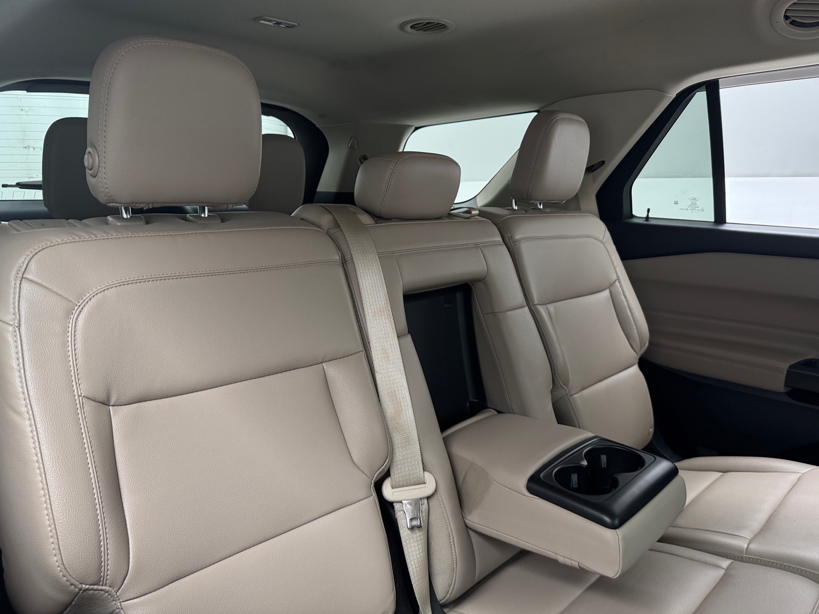 Thumbnail: 2020 Ford Explorer - 5