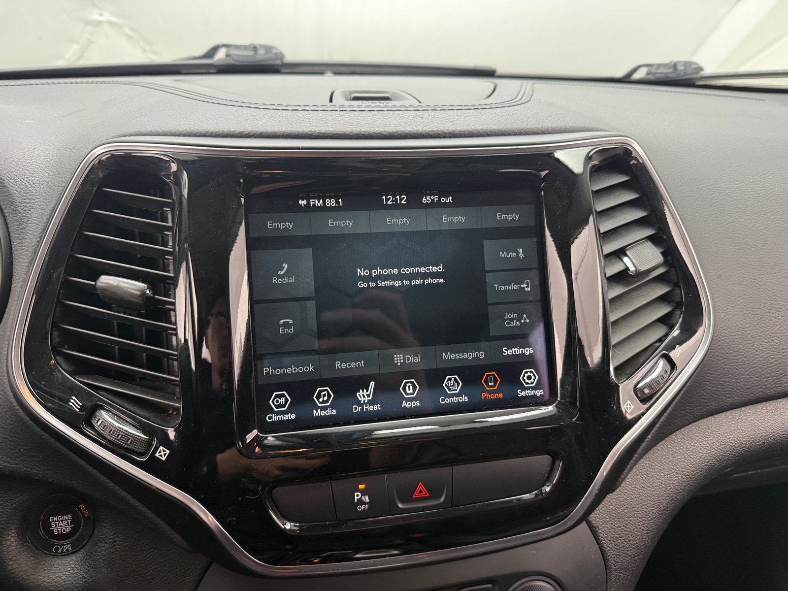 Thumbnail: 2020 Jeep Cherokee - 3