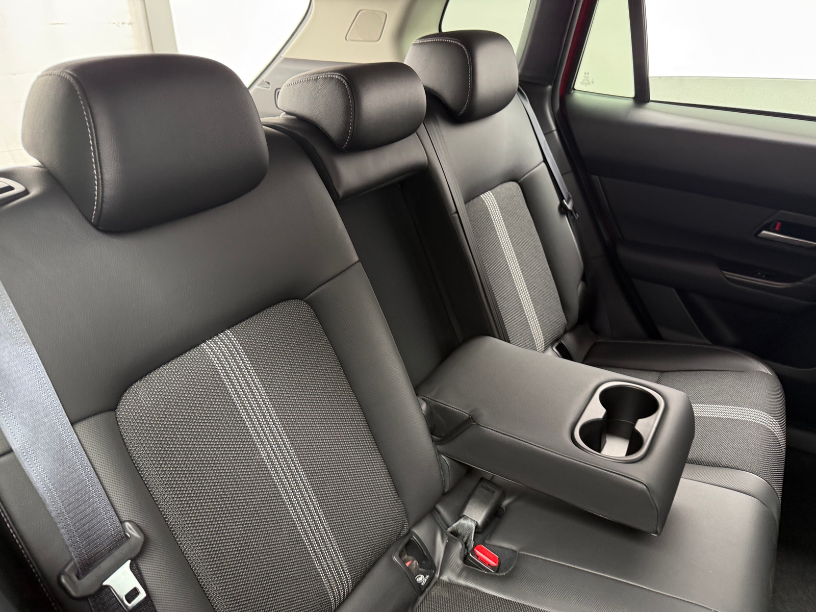 Thumbnail: 2025 Mazda CX-50 - 5