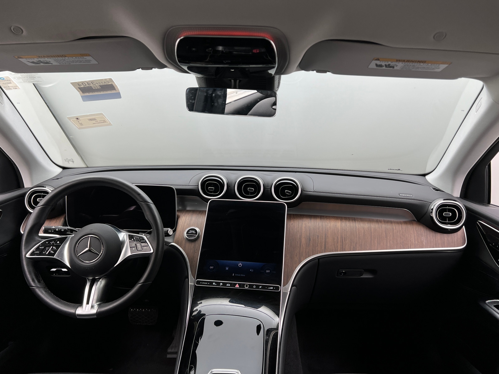 Thumbnail: 2025 Mercedes-Benz GLC - 2