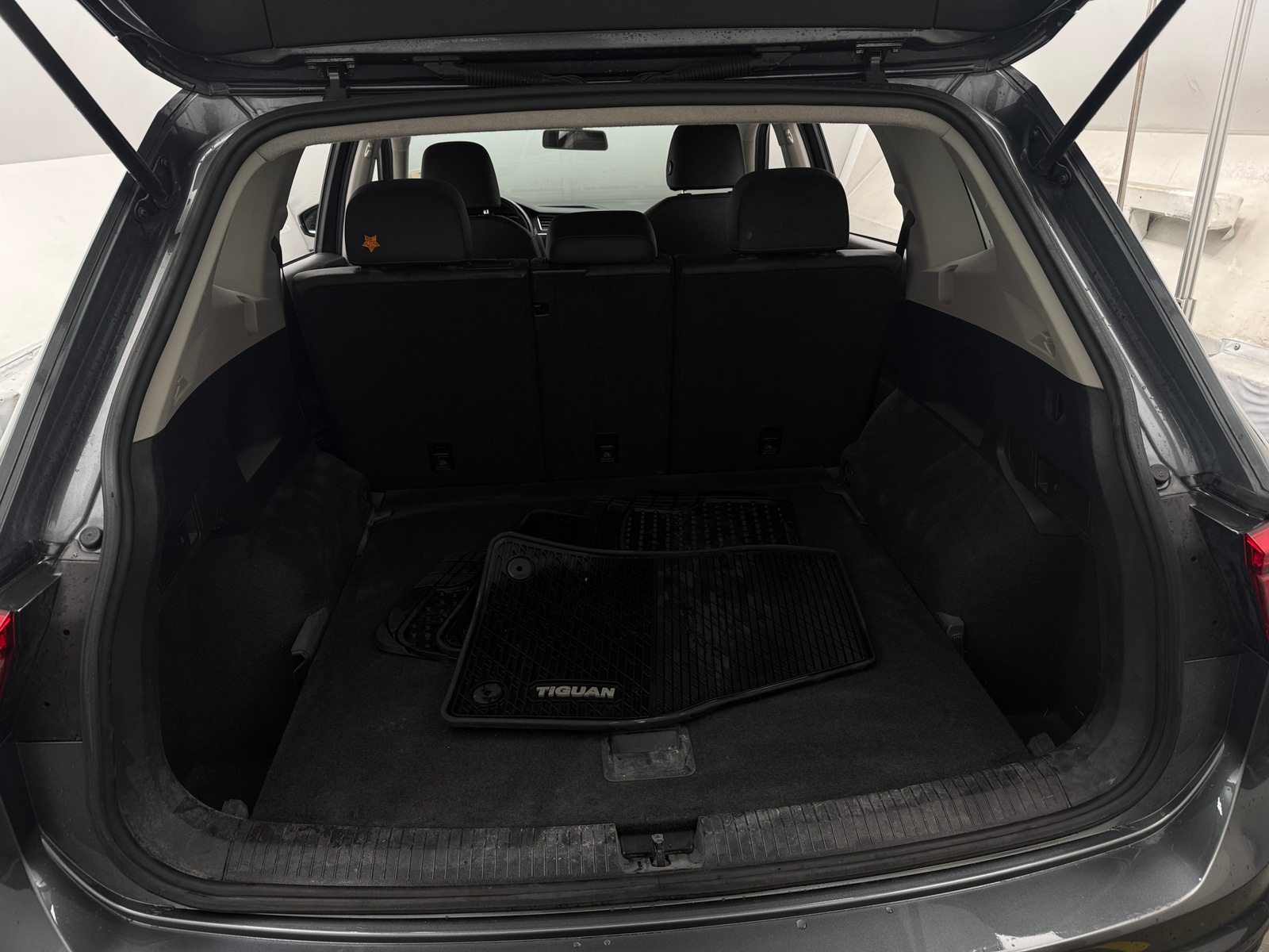 Thumbnail: 2019 Volkswagen Tiguan - 6