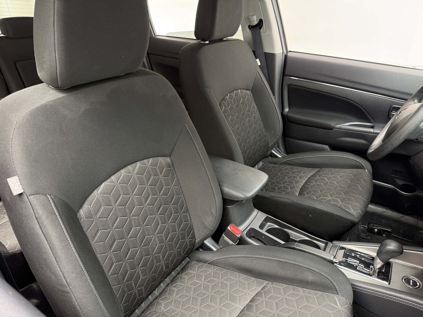 Thumbnail: 2025 Mitsubishi Outlander Sport - 2